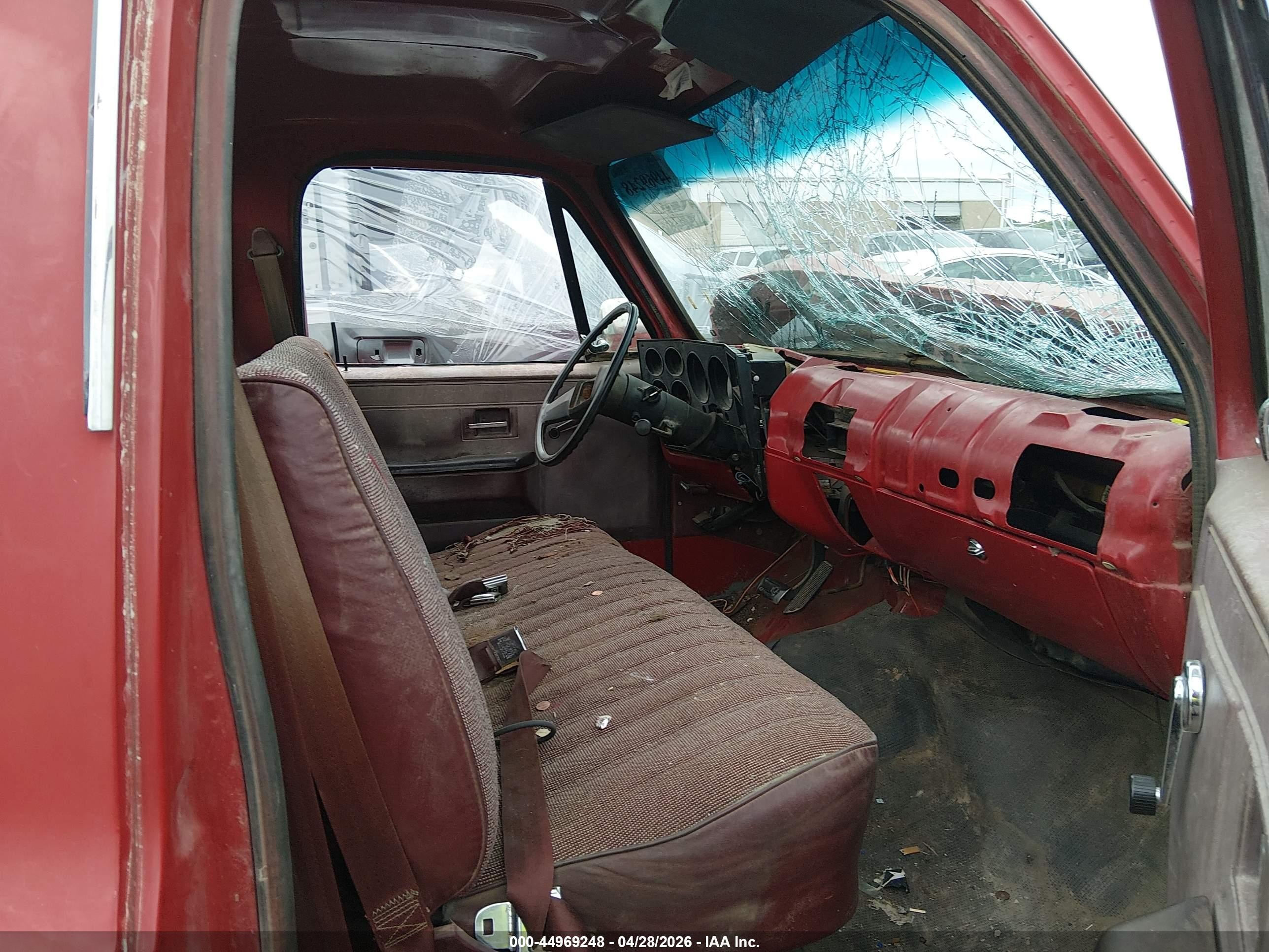 1986 Chevrolet C10   Red vin: 2GCDC14H5G1136265