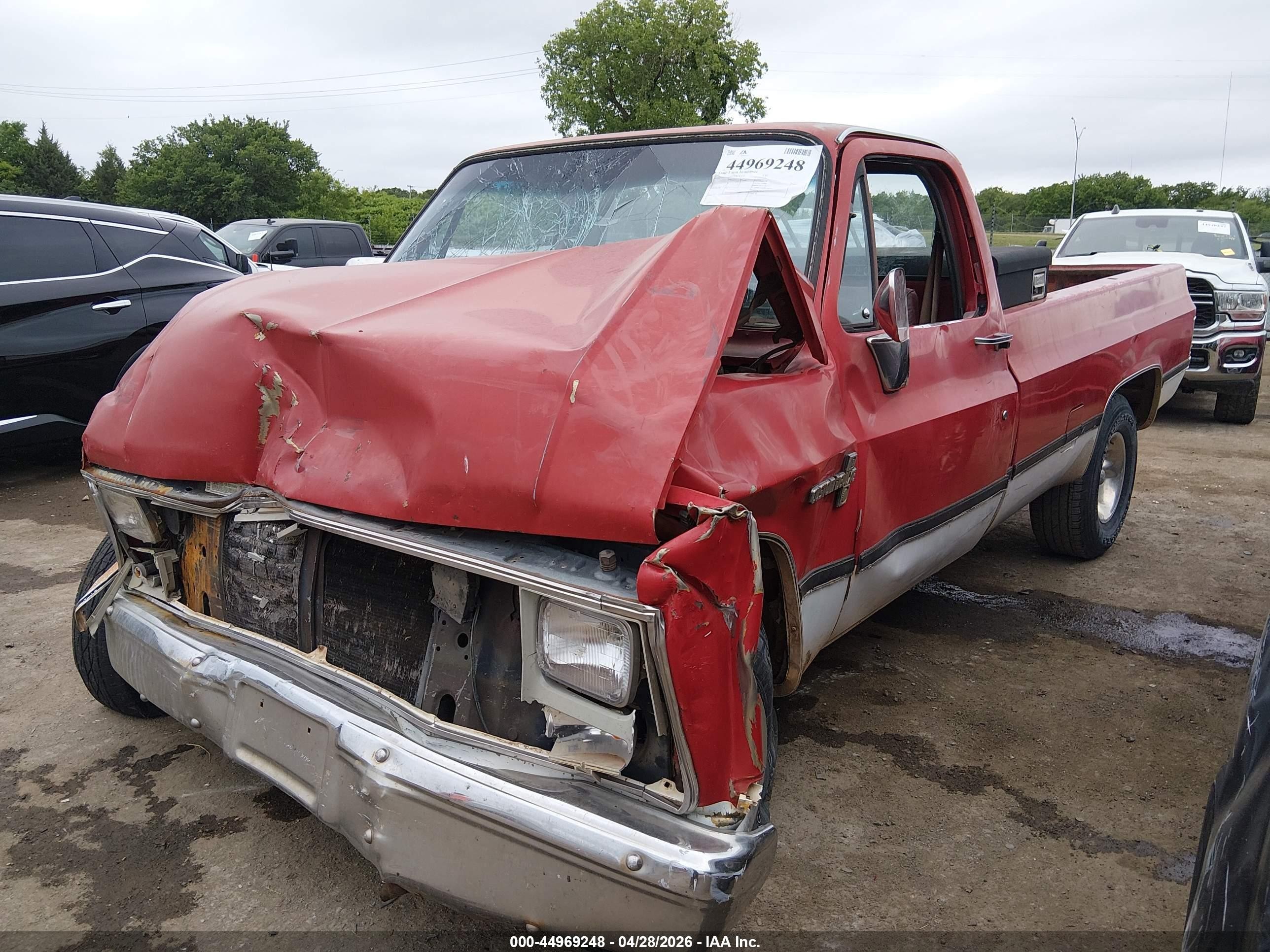 1986 Chevrolet C10   Red vin: 2GCDC14H5G1136265