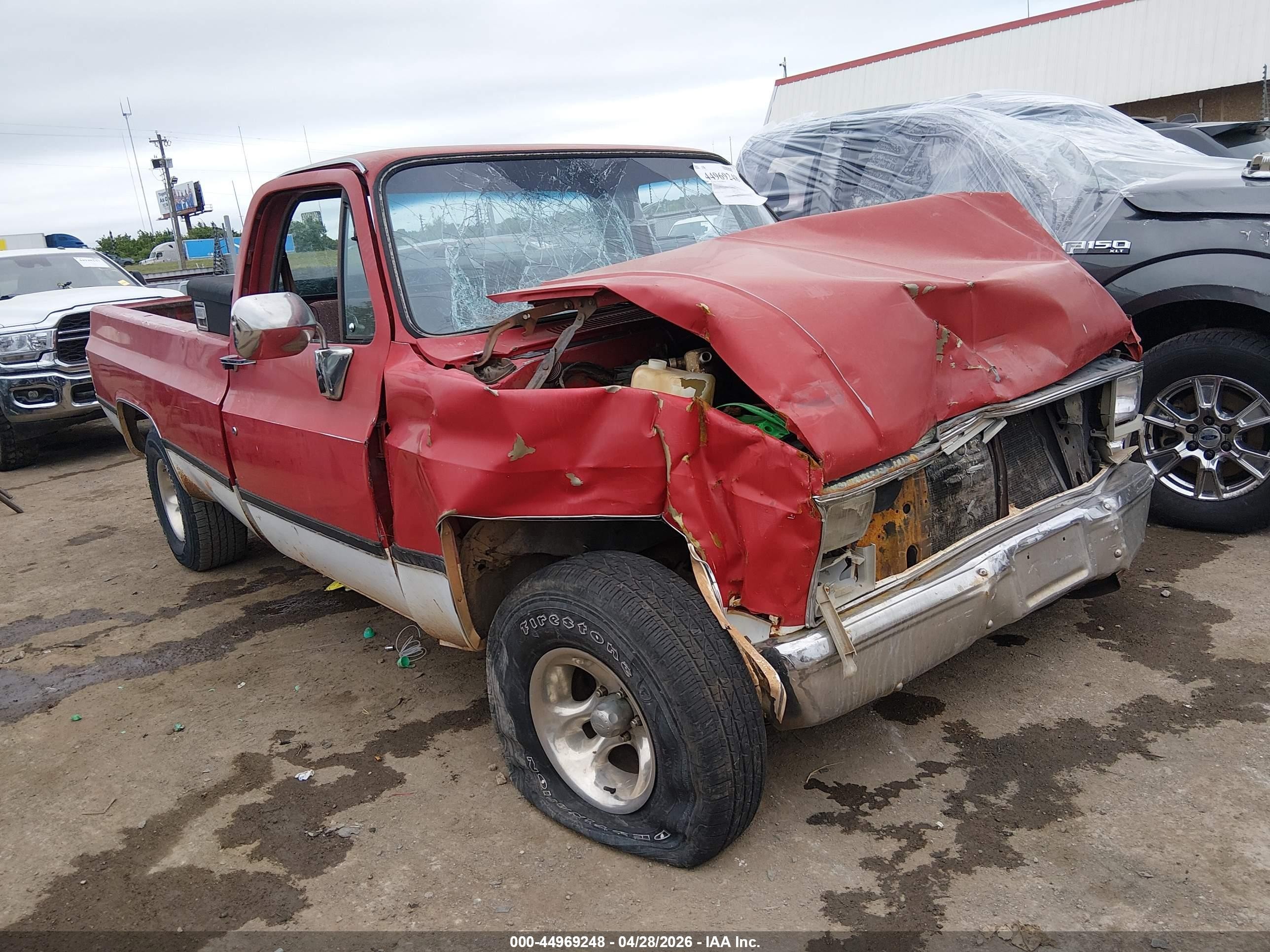 1986 Chevrolet C10   Red vin: 2GCDC14H5G1136265