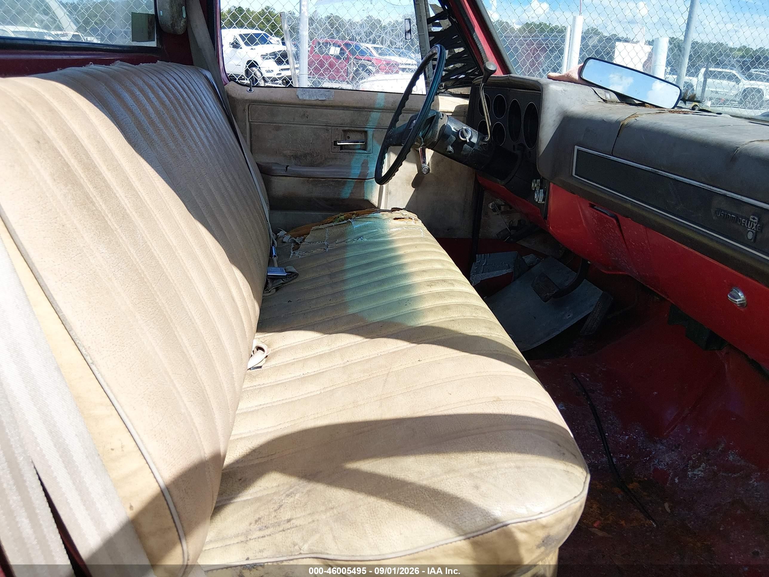 1985 Chevrolet C10 Red vin: 2GCDC14H9F1114090