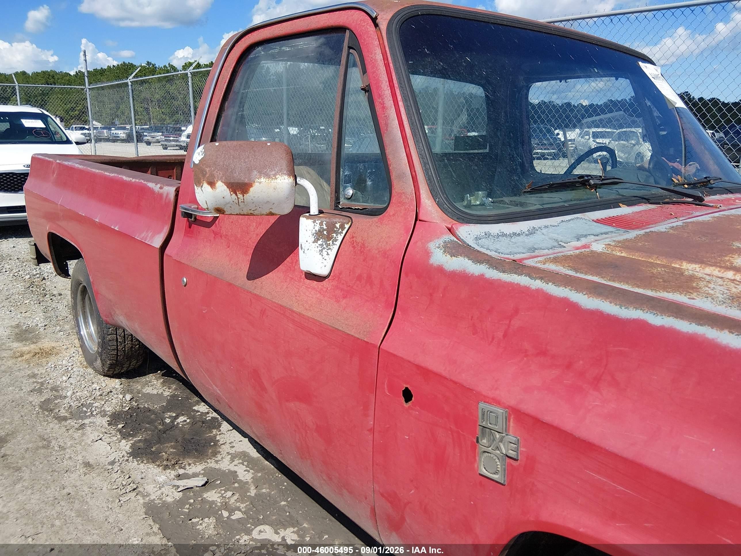 1985 Chevrolet C10 Red vin: 2GCDC14H9F1114090
