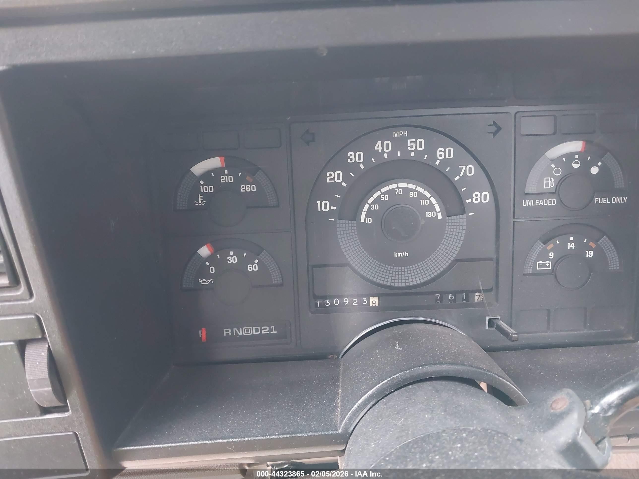 1988 Chevrolet Gmt-400 C1500 Золотой vin: 2GCDC14ZXJ1171481