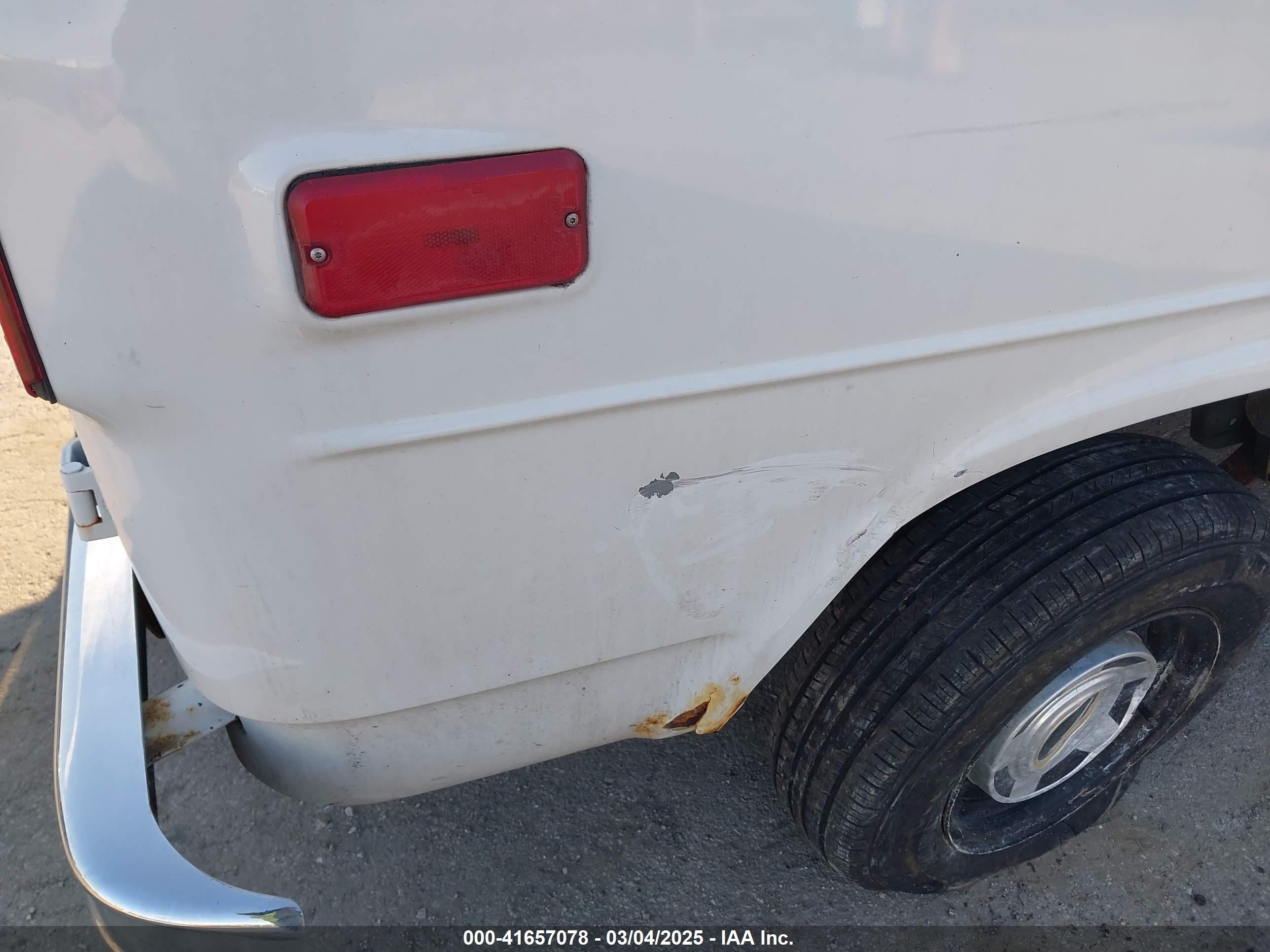 1992 Chevrolet G10   Белый vin: 2GCDG15H8N4138915