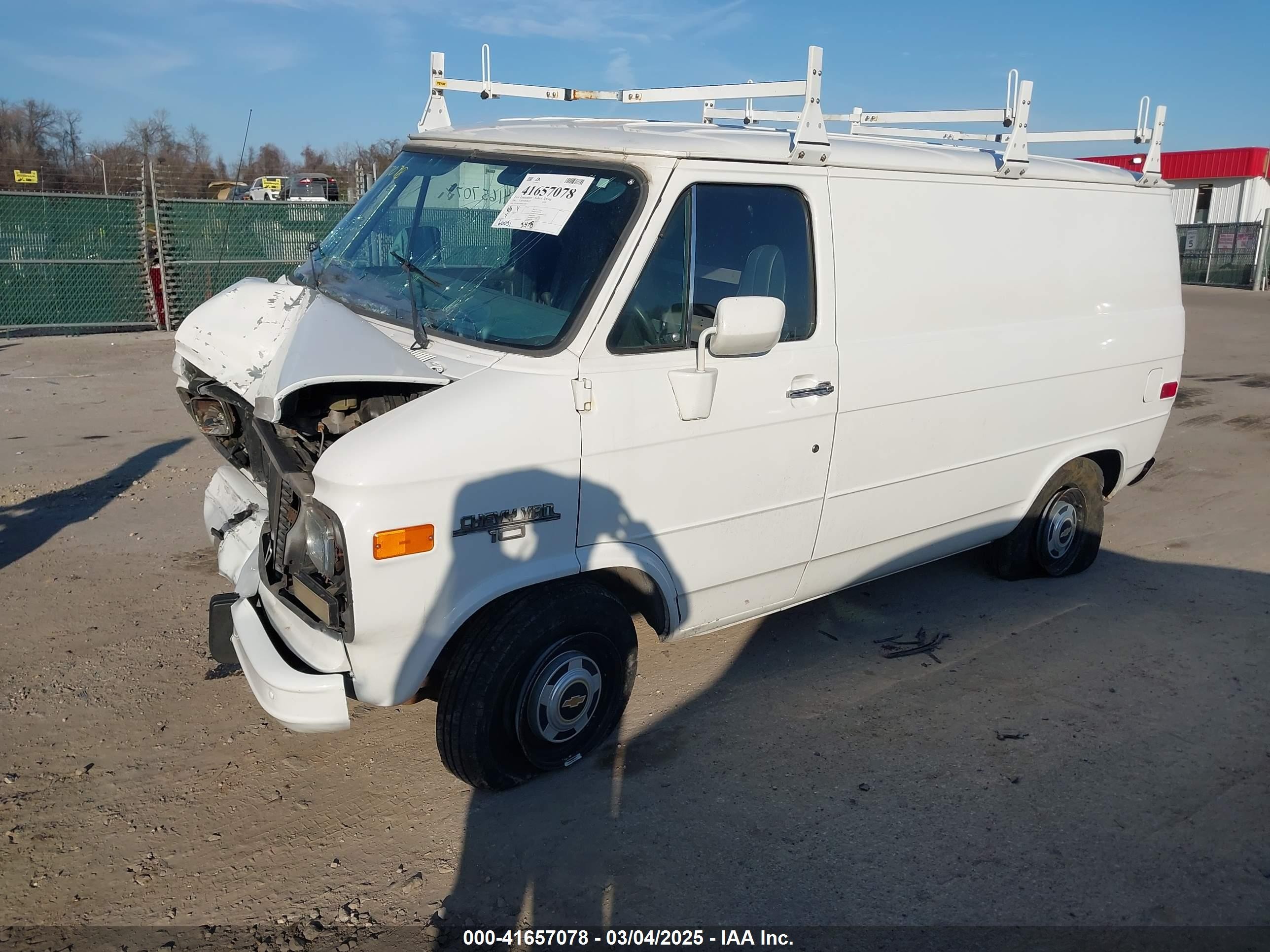 1992 Chevrolet G10   Белый vin: 2GCDG15H8N4138915