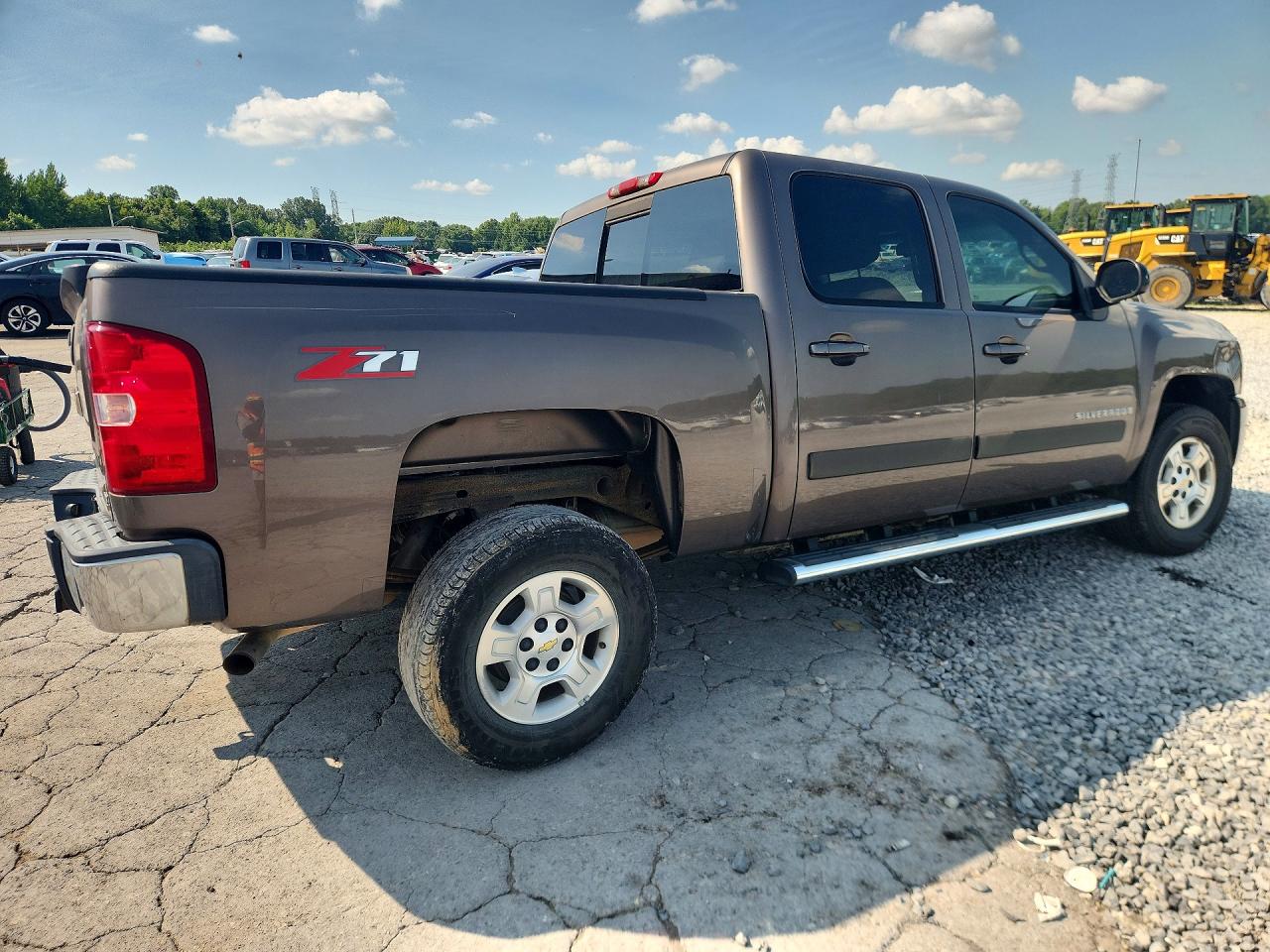 2007 Chevrolet Silverado C1500 Crew Cab Brown vin: 2GCEC130171725121