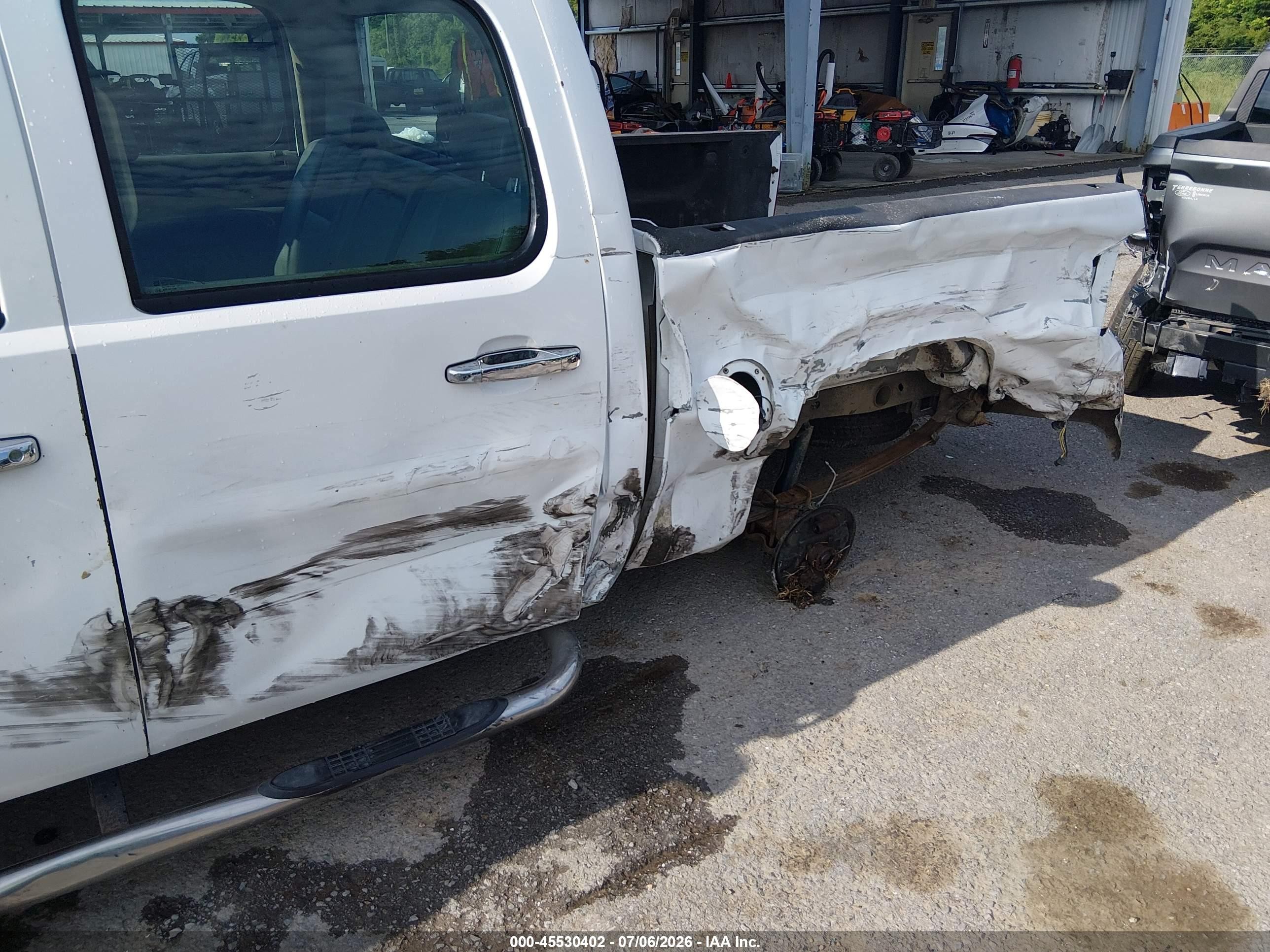 2007 Chevrolet Silverado 1500 Work Truck White vin: 2GCEC13C171531599