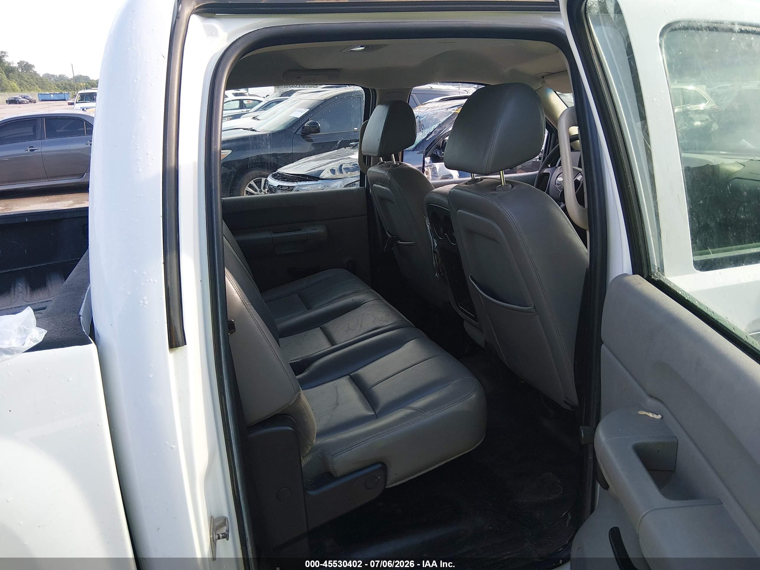 2007 Chevrolet Silverado 1500 Work Truck White vin: 2GCEC13C171531599