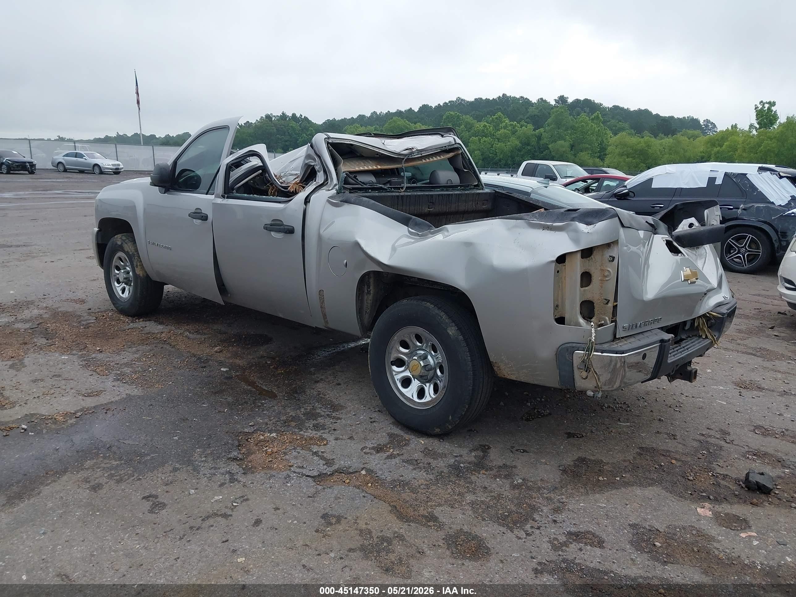 2007 Chevrolet Silverado 1500 Work Truck Silver vin: 2GCEC13C271615642