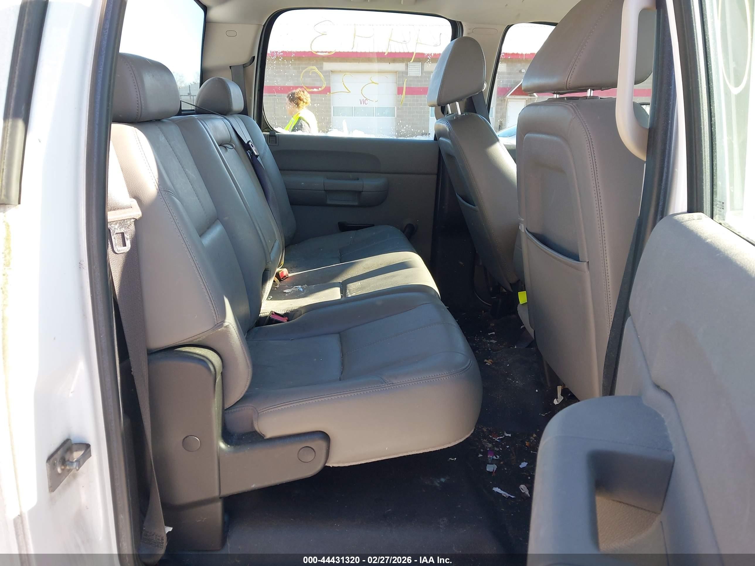 2007 Chevrolet Silverado 1500 Work Truck White vin: 2GCEC13C271620257