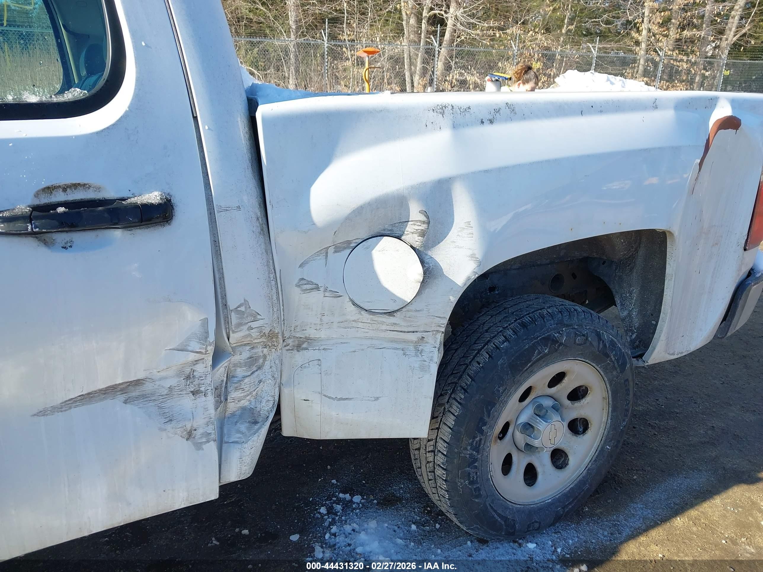 2007 Chevrolet Silverado 1500 Work Truck White vin: 2GCEC13C271620257