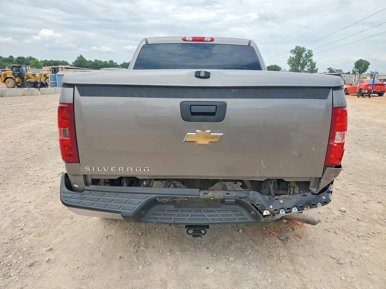 2007 Chevrolet Silverado C1500 Crew Cab Silver vin: 2GCEC13C371596583