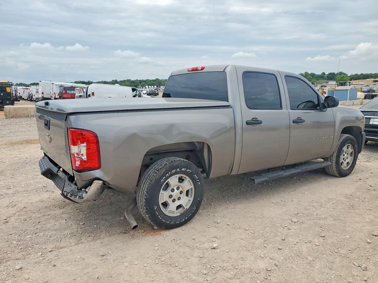 2007 Chevrolet Silverado C1500 Crew Cab Silver vin: 2GCEC13C371596583