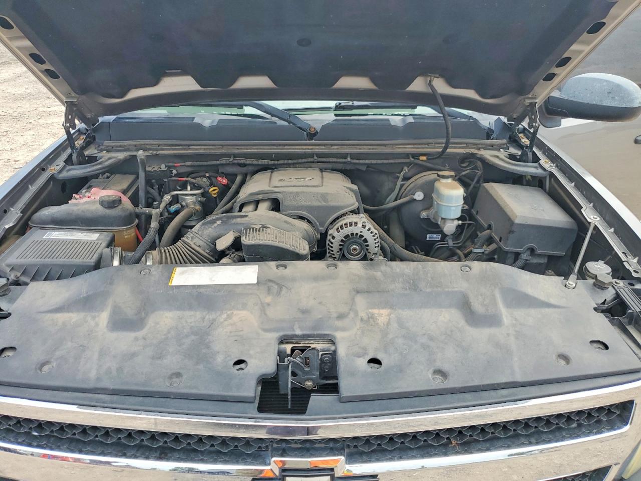2007 Chevrolet Silverado C1500 Crew Cab Silver vin: 2GCEC13C371596583