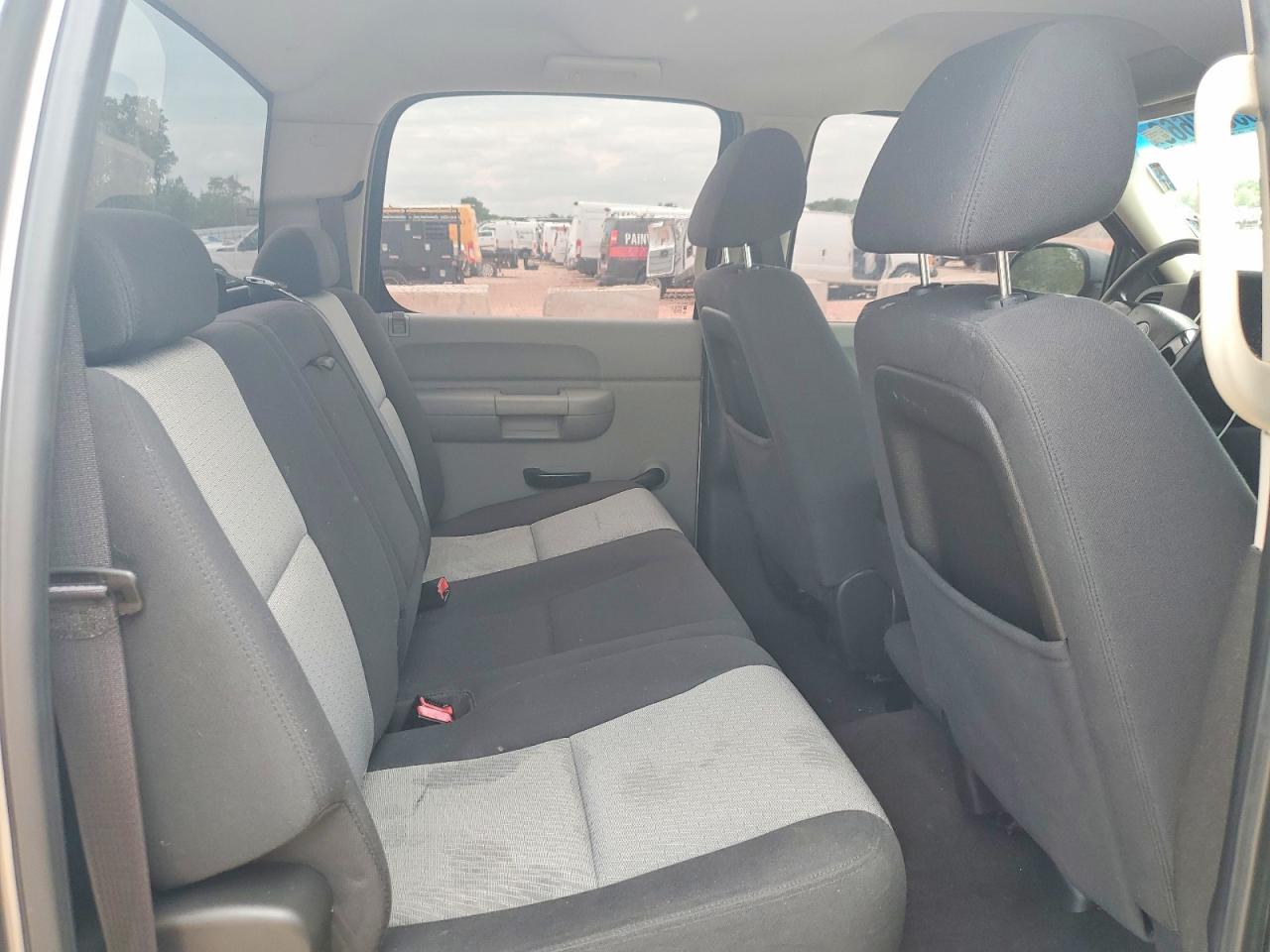 2007 Chevrolet Silverado C1500 Crew Cab Silver vin: 2GCEC13C371596583