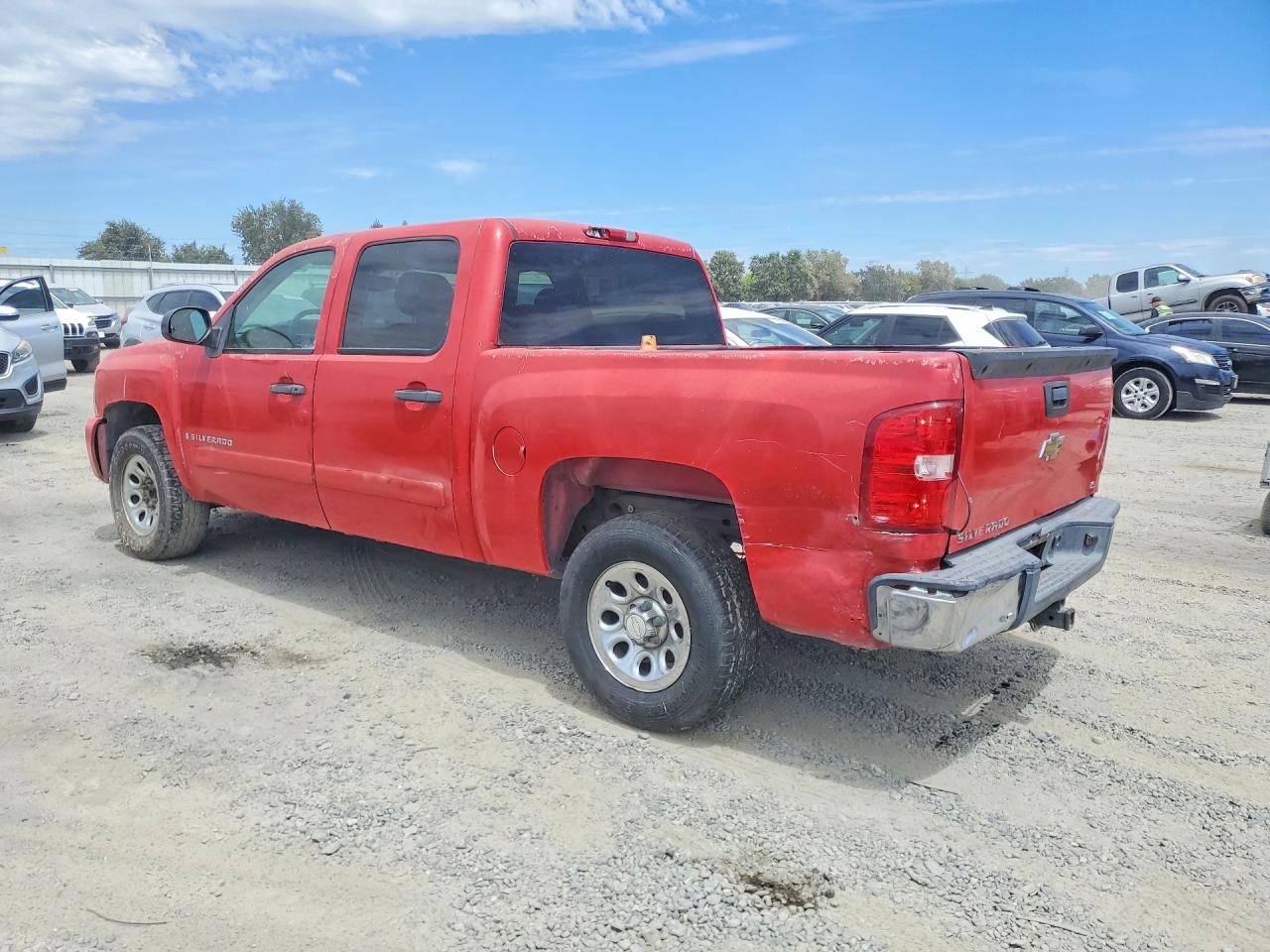 2007 Chevrolet Silverado C1500 Crew Cab Red vin: 2GCEC13C371730122
