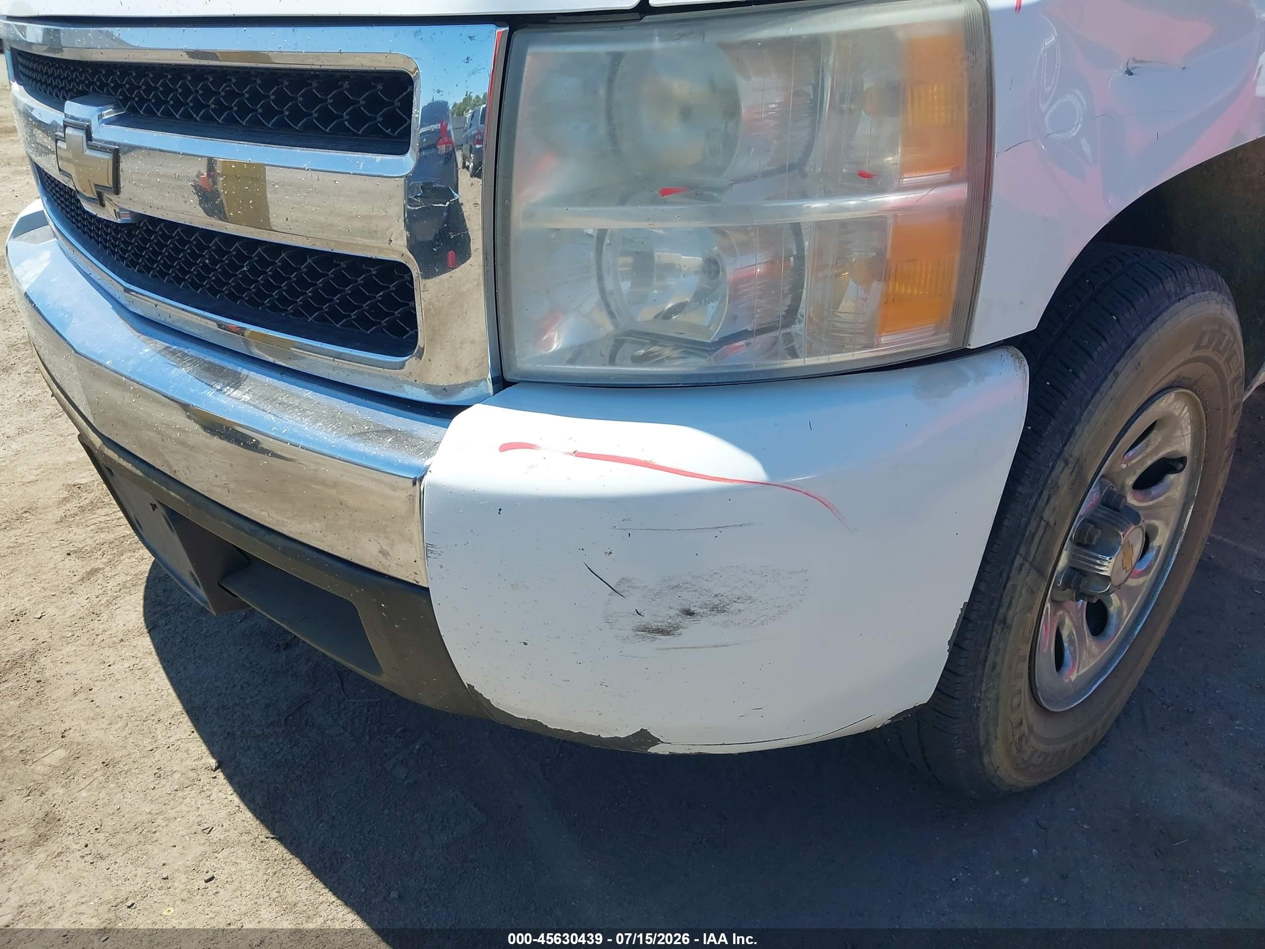 2008 Chevrolet Silverado 1500 Ls White vin: 2GCEC13C381191566