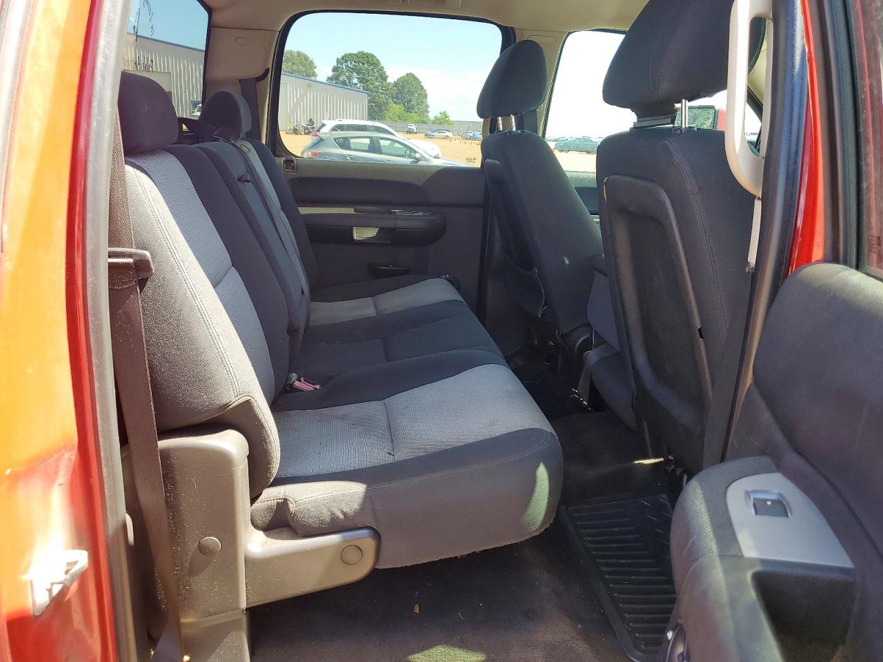 2008 Chevrolet Silverado C1500 Red vin: 2GCEC13C481135829