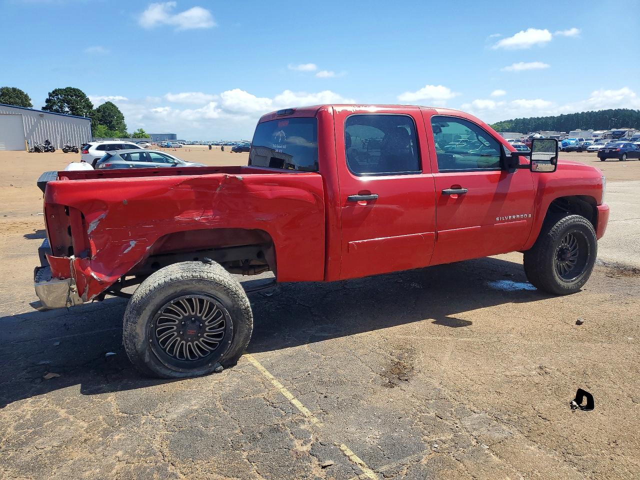 2008 Chevrolet Silverado C1500 Red vin: 2GCEC13C481135829