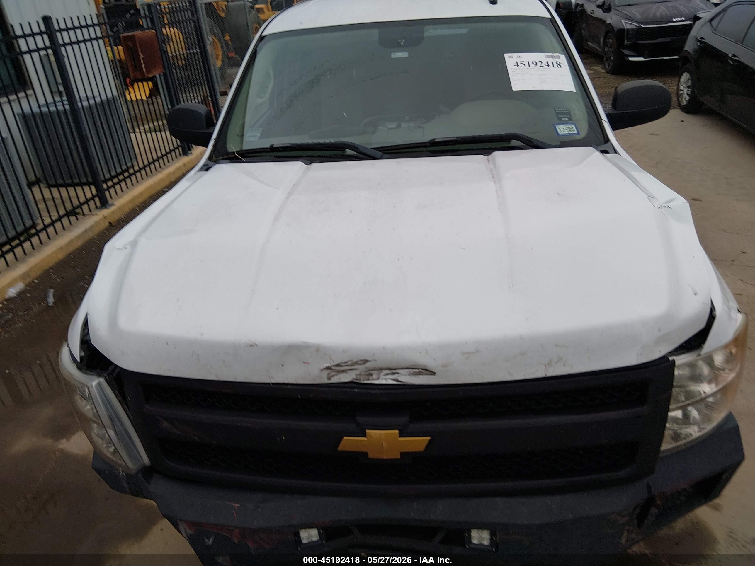 2008 Chevrolet Silverado 1500 Work Truck White vin: 2GCEC13C681107210