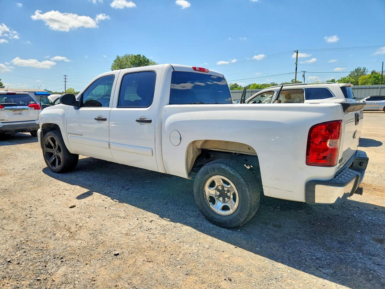 2008 Chevrolet Silverado C1500 Белый vin: 2GCEC13C681114710