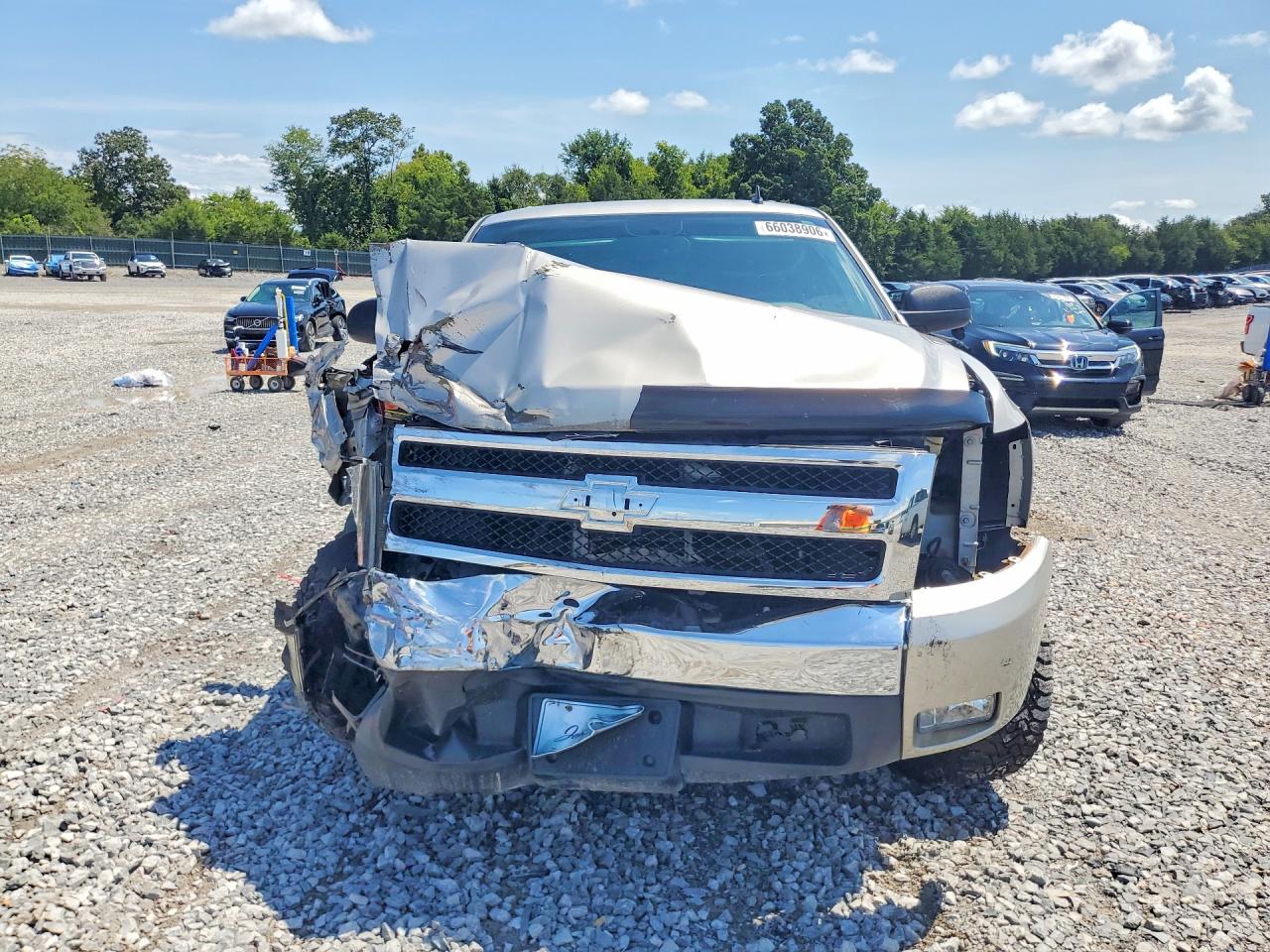 2008 Chevrolet Silverado C1500 Silver vin: 2GCEC13C681335692