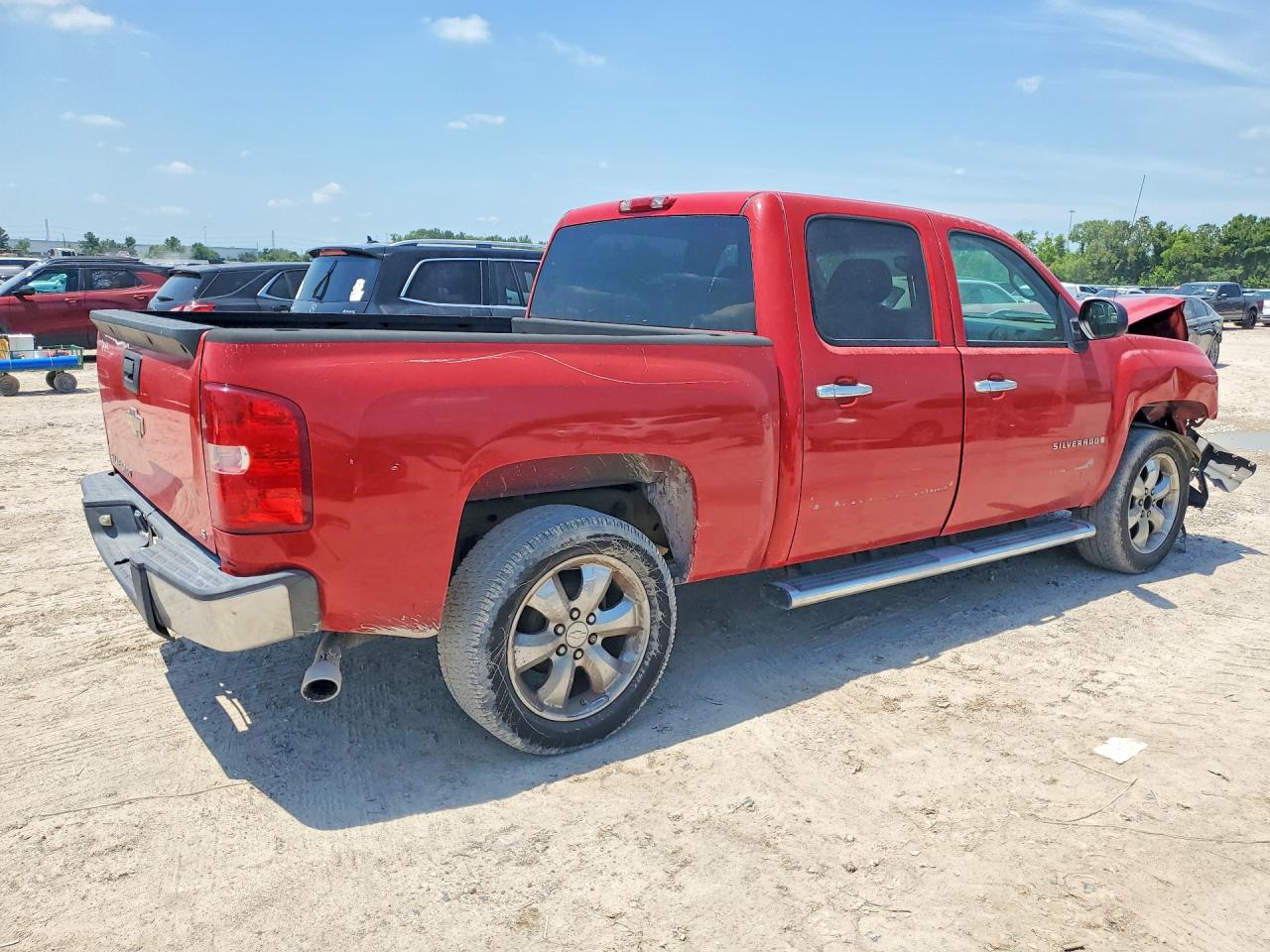 2008 Chevrolet Silverado C1500 Red vin: 2GCEC13C781304158