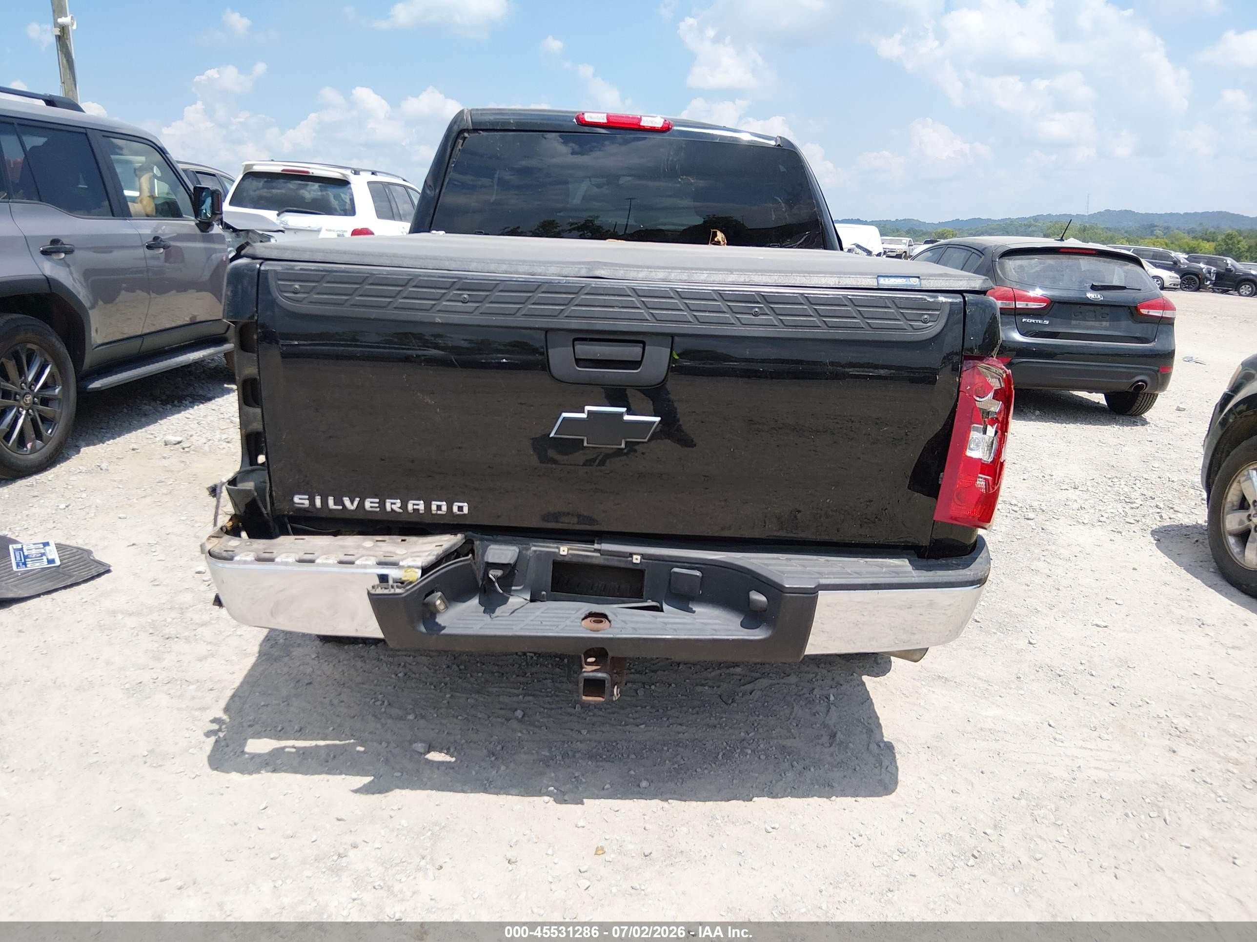 2008 Chevrolet Silverado 1500 Ls Black vin: 2GCEC13C781335054