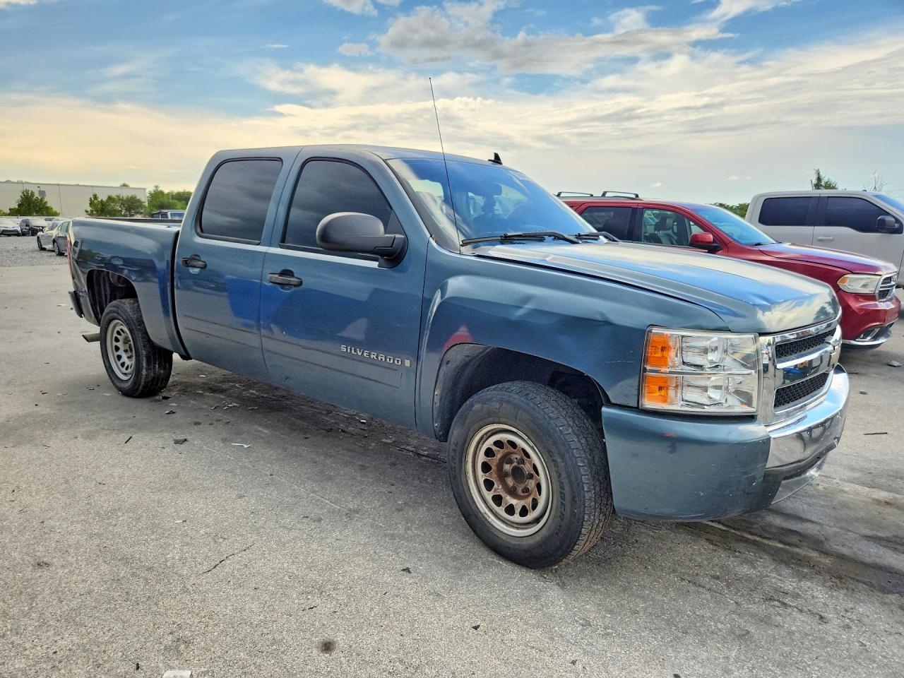 2007 Chevrolet Silverado C1500 Crew Cab Blue vin: 2GCEC13C971717942