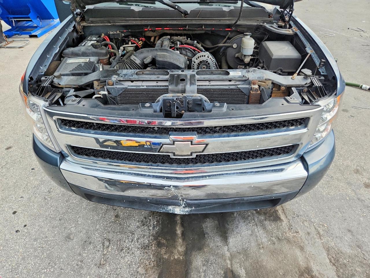 2007 Chevrolet Silverado C1500 Crew Cab Blue vin: 2GCEC13C971717942