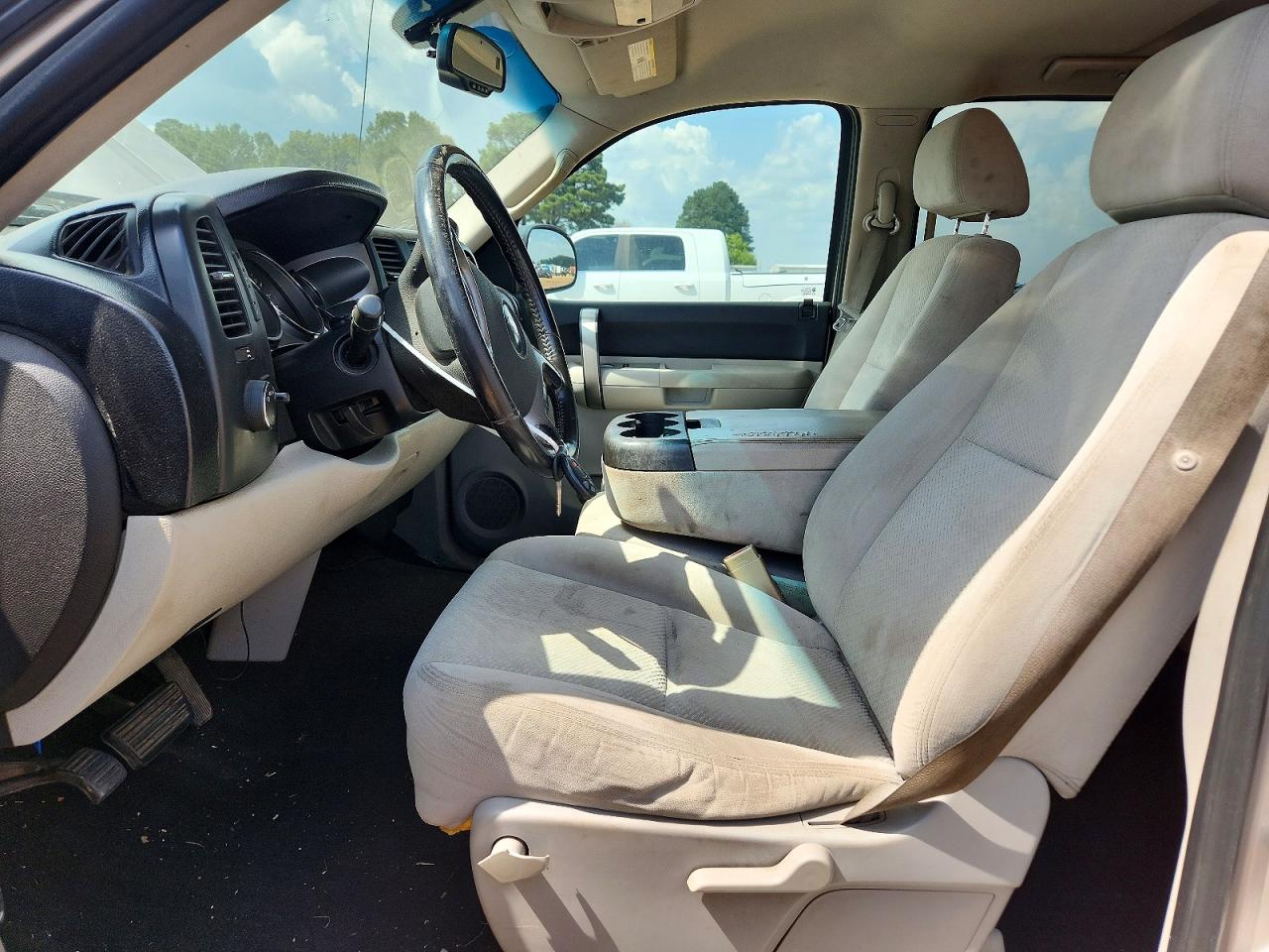 2007 Chevrolet Silverado C1500 Crew Cab Silver vin: 2GCEC13J071504330