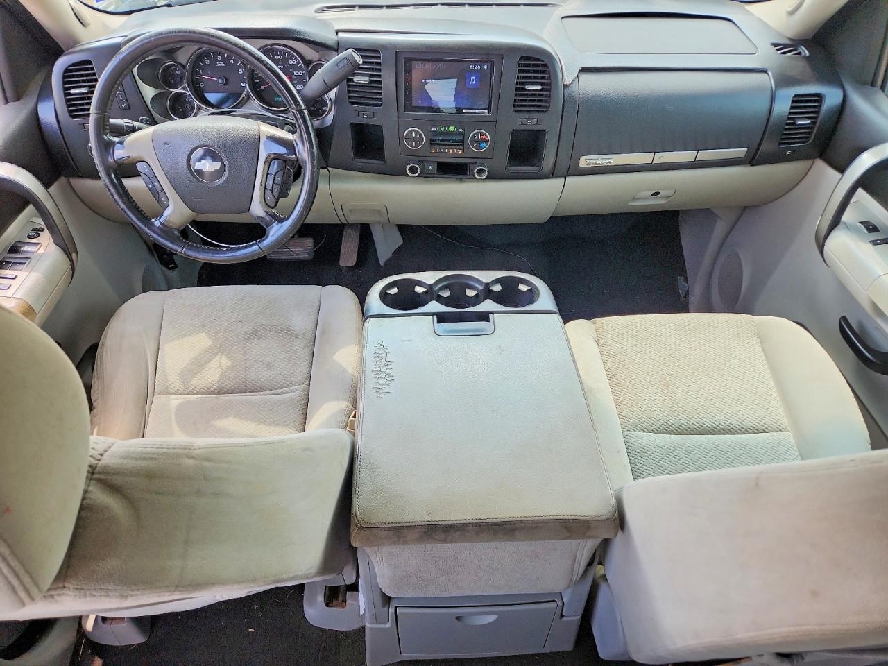 2007 Chevrolet Silverado C1500 Crew Cab Silver vin: 2GCEC13J071504330