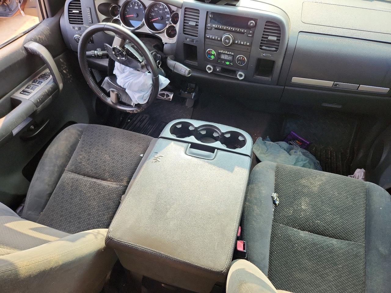 2008 Chevrolet Silverado C1500 Red vin: 2GCEC13J681325887