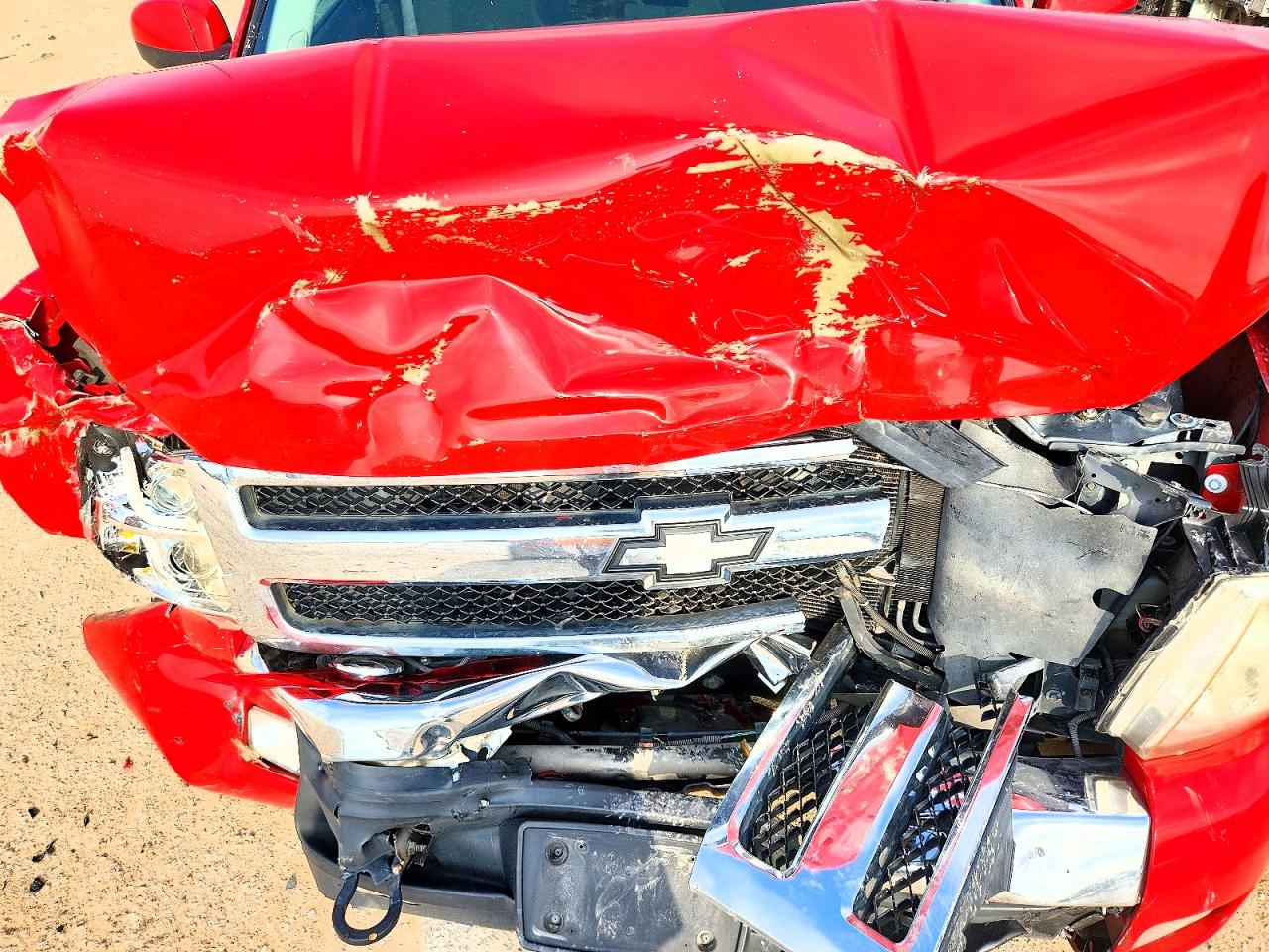 2008 Chevrolet Silverado C1500 Red vin: 2GCEC13J681325887