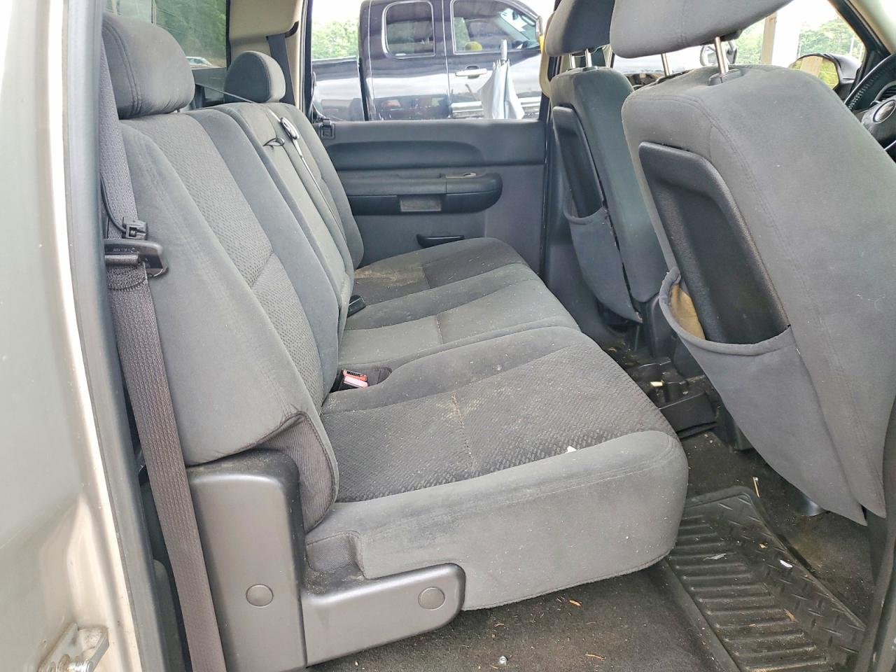 2008 Chevrolet Silverado C1500 Silver vin: 2GCEC13J981111072