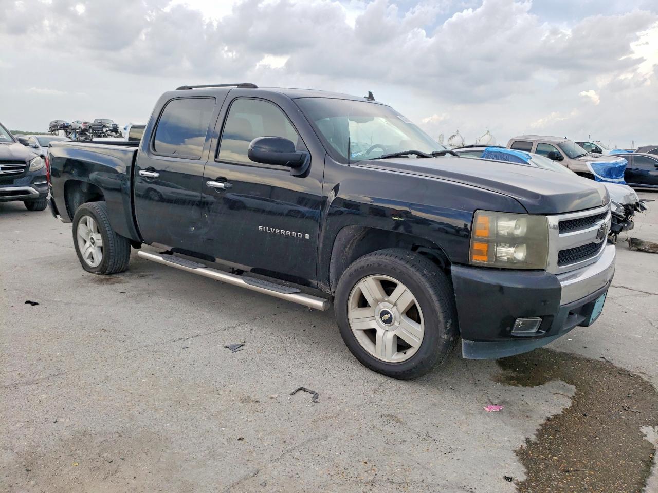 2007 Chevrolet Silverado C1500 Crew Cab Black vin: 2GCEC13JX71534516