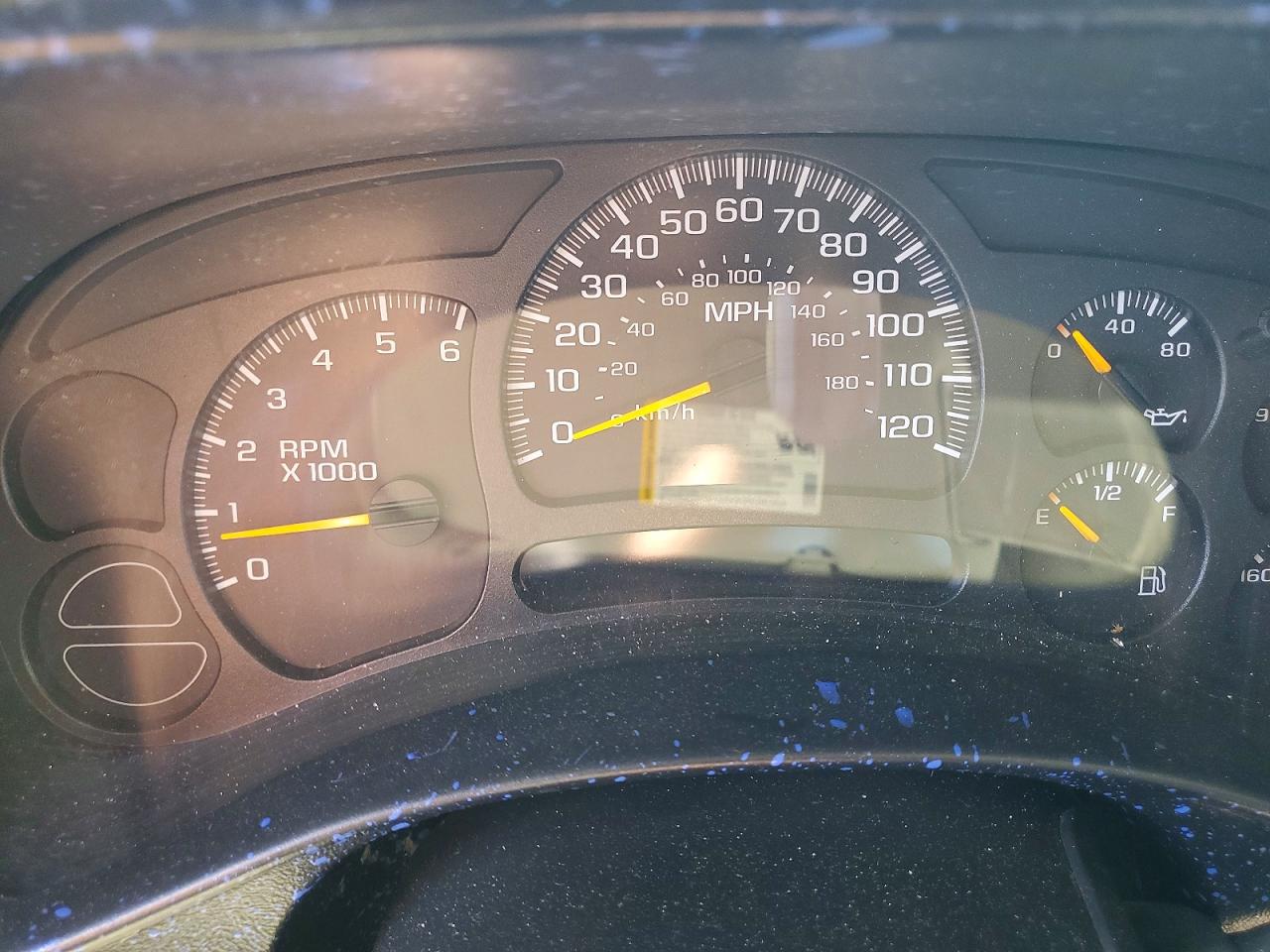 2005 Chevrolet Silverado C1500 White vin: 2GCEC13T051349471