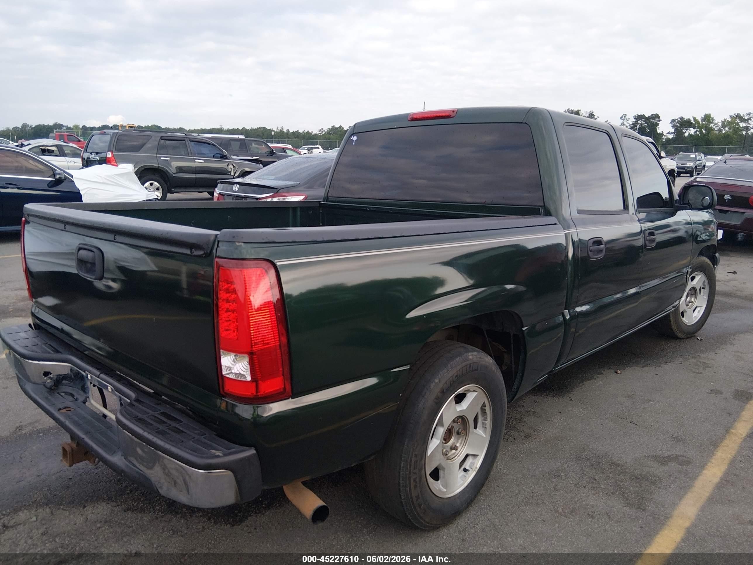 2005 Chevrolet Silverado 1500 Ls Green vin: 2GCEC13T051388965