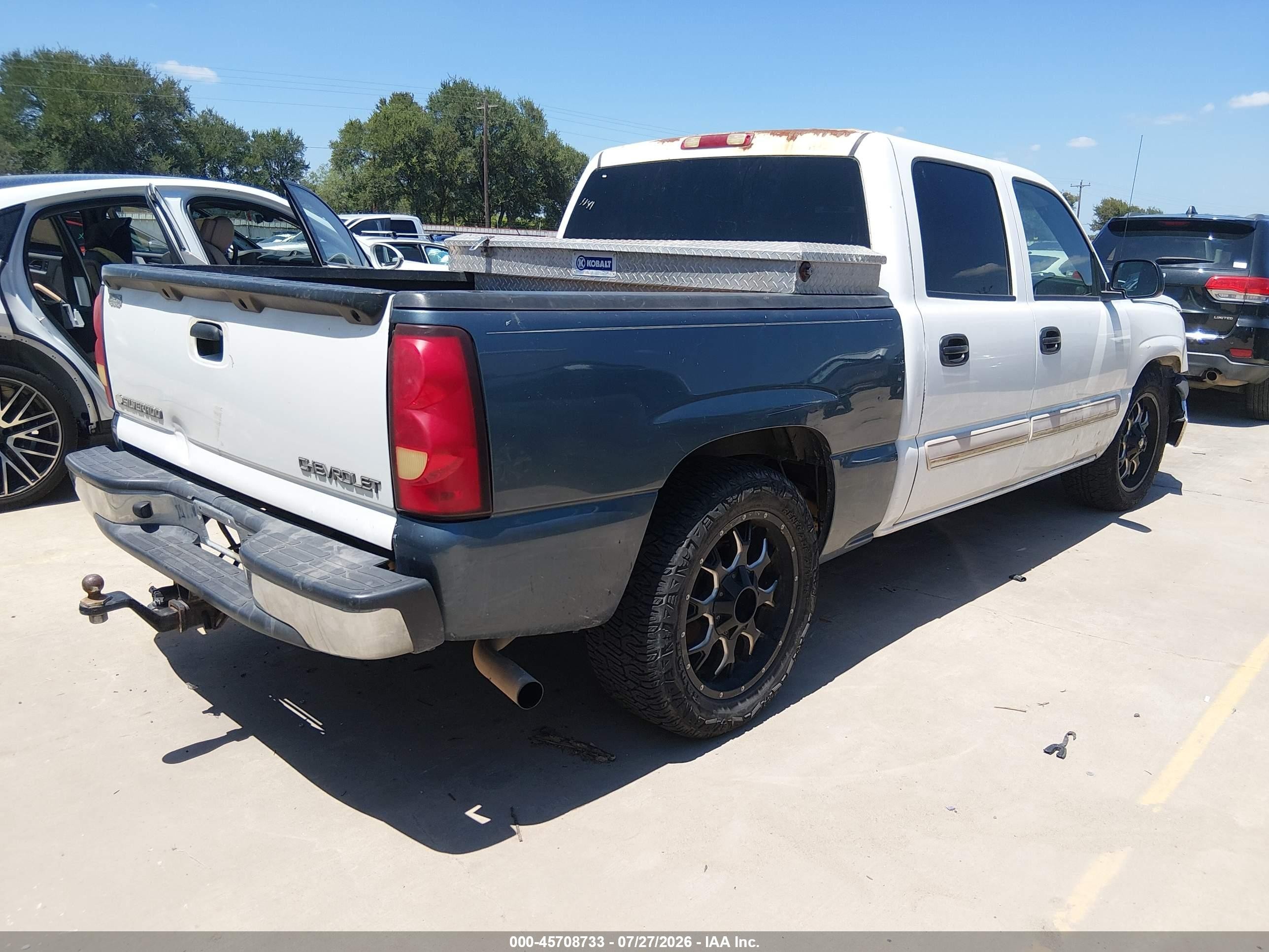 2004 Chevrolet Silverado 1500 Ls White vin: 2GCEC13T141401141