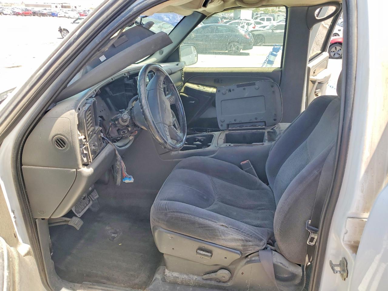 2006 Chevrolet Silverado C1500 Белый vin: 2GCEC13T161136207