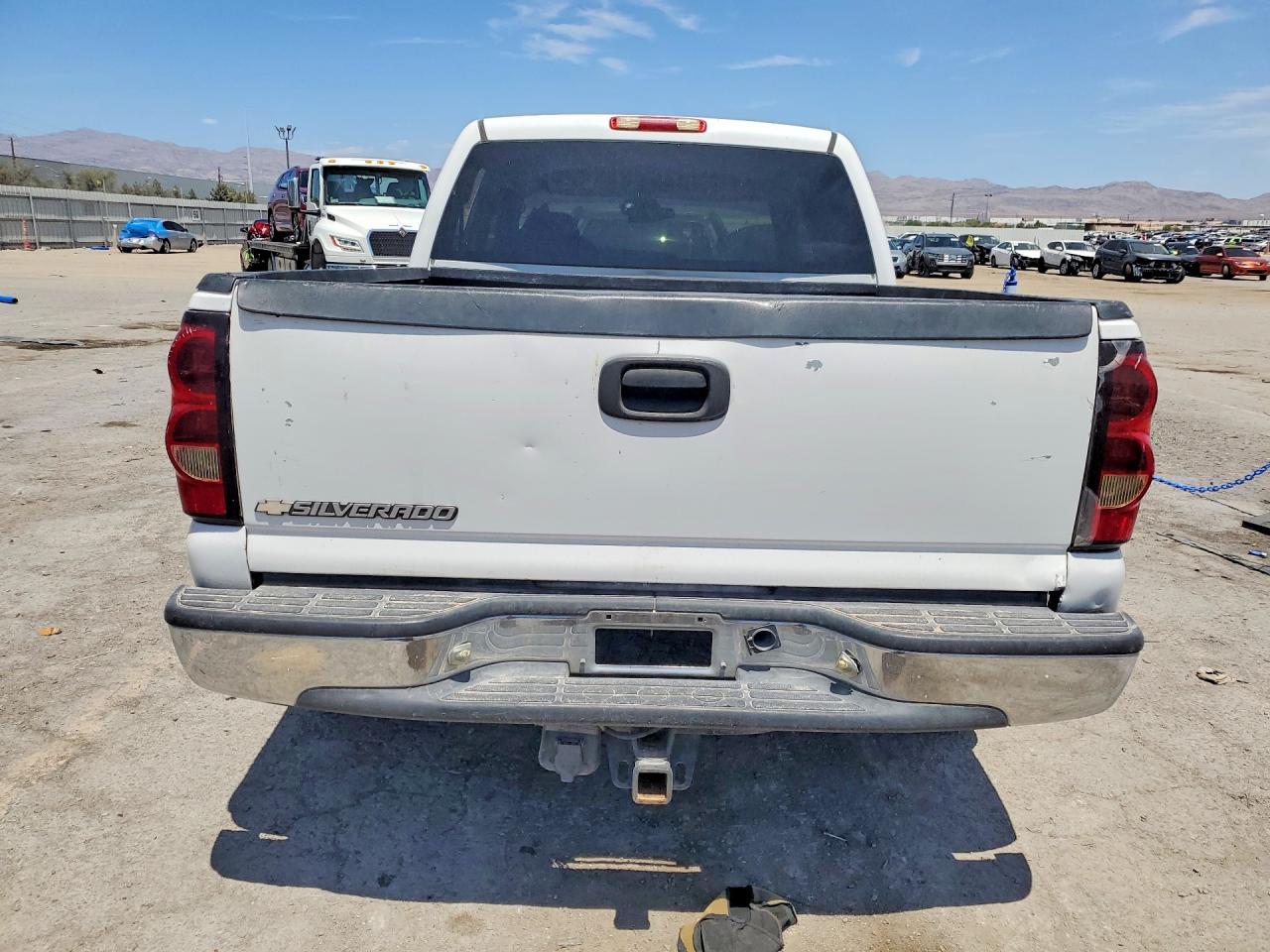 2006 Chevrolet Silverado C1500 Белый vin: 2GCEC13T161136207