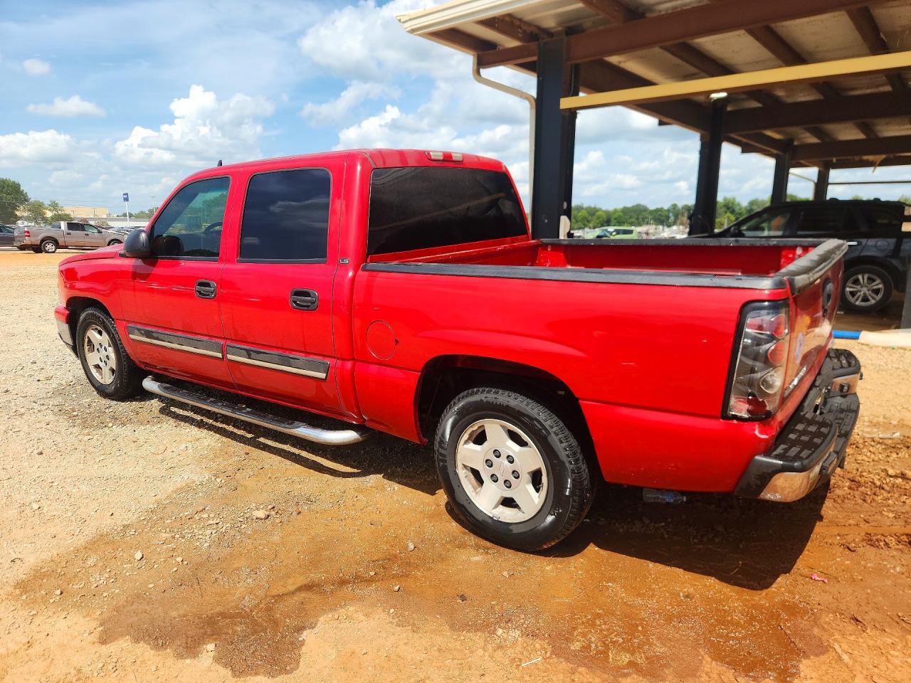 2006 Chevrolet Silverado C1500 Red vin: 2GCEC13T161174178