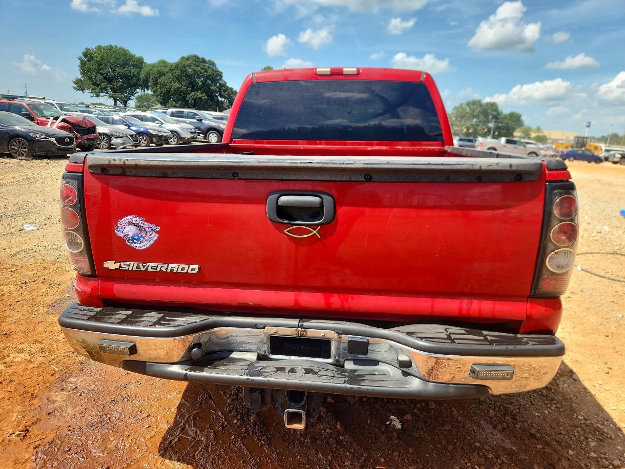 2006 Chevrolet Silverado C1500 Red vin: 2GCEC13T161174178