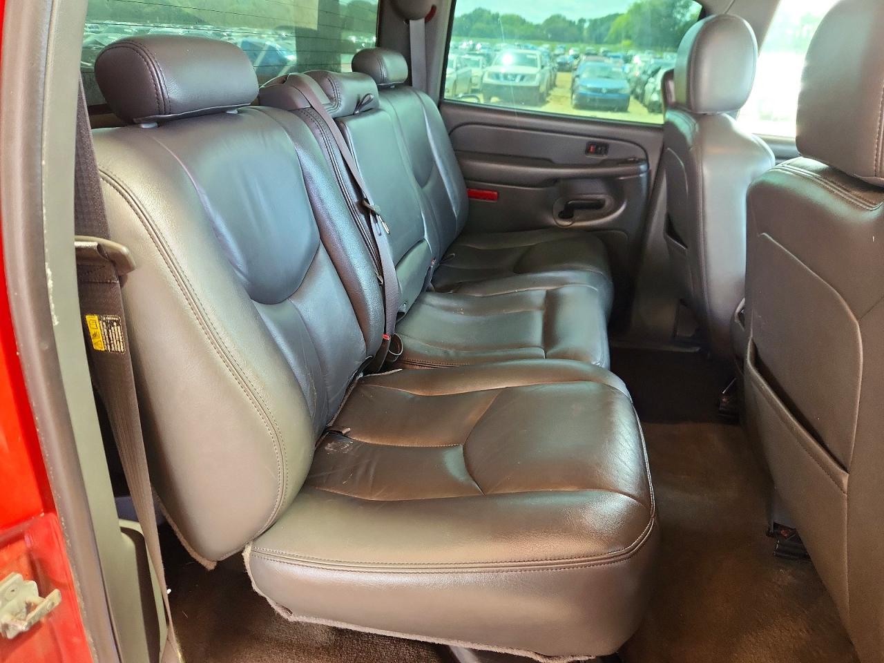 2006 Chevrolet Silverado C1500 Red vin: 2GCEC13T161174178