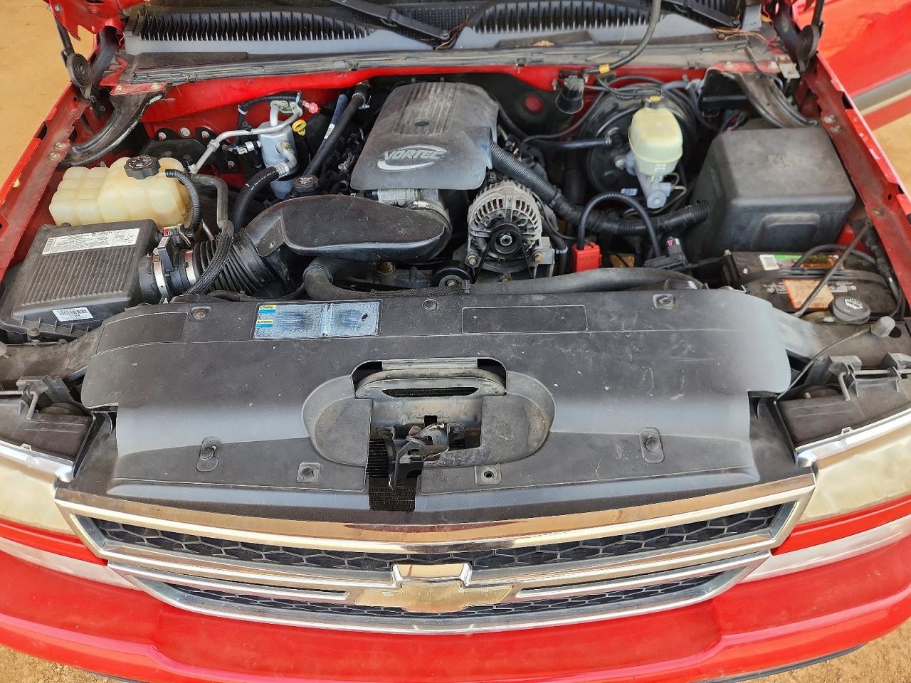 2006 Chevrolet Silverado C1500 Red vin: 2GCEC13T161174178