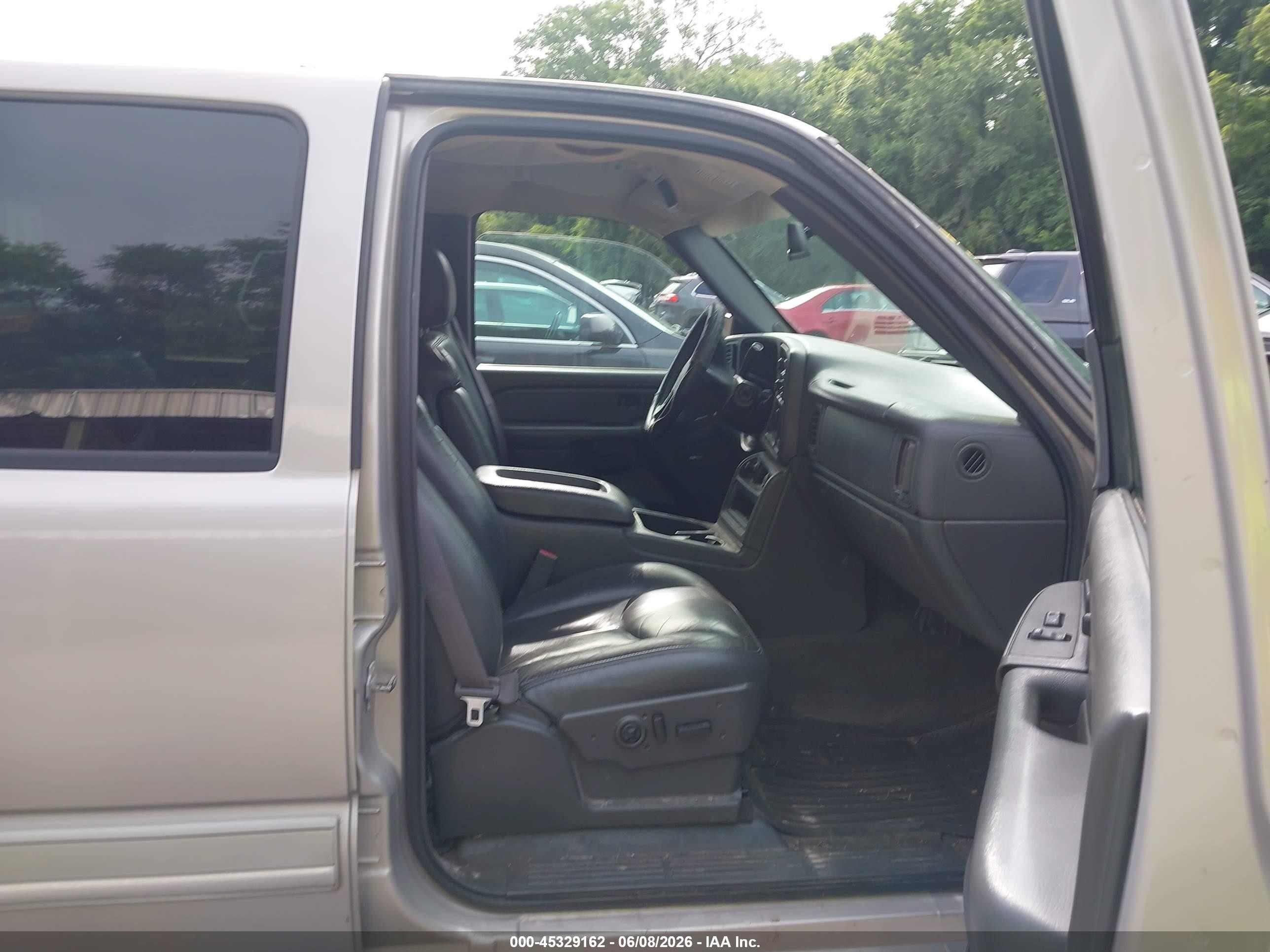2004 Chevrolet Silverado 1500 Lt Silver vin: 2GCEC13T241351379