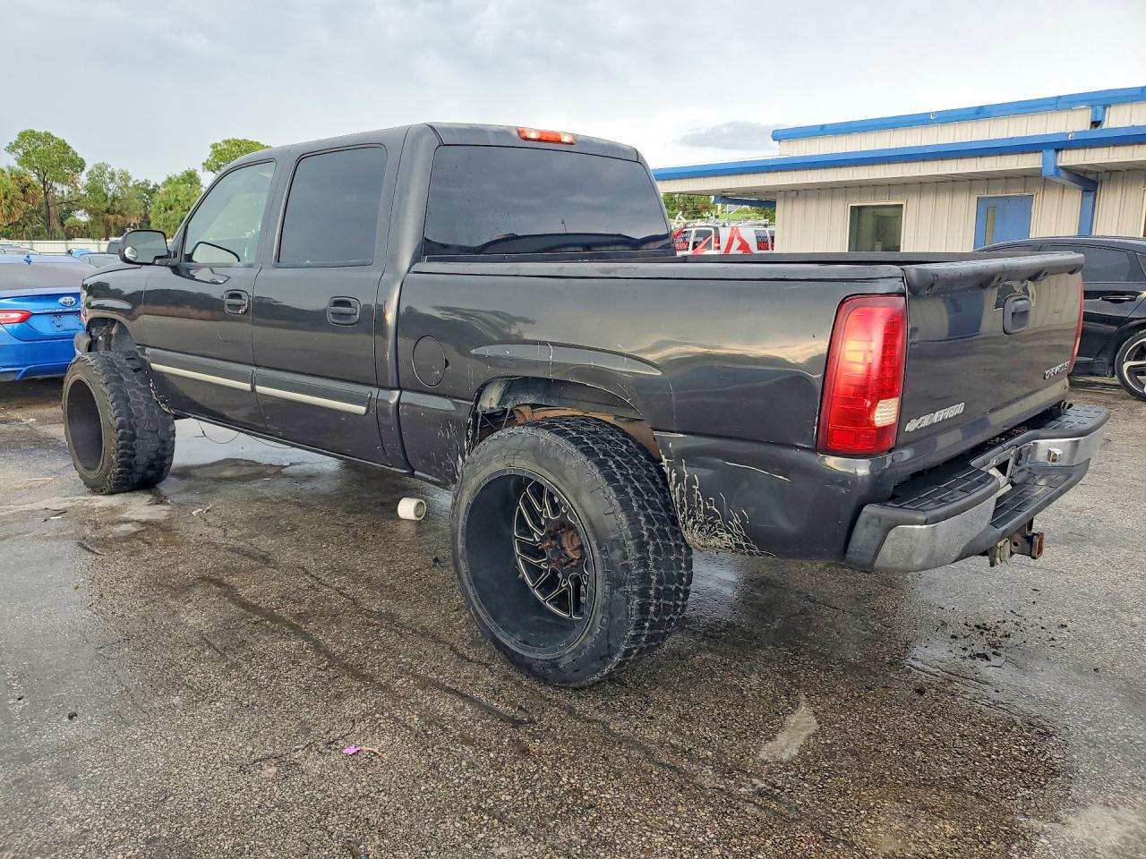 2005 Chevrolet Silverado C1500 Black vin: 2GCEC13T251233897