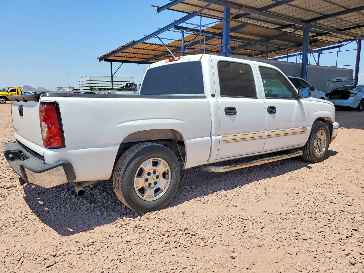 2006 Chevrolet Silverado C1500 White vin: 2GCEC13T261189675