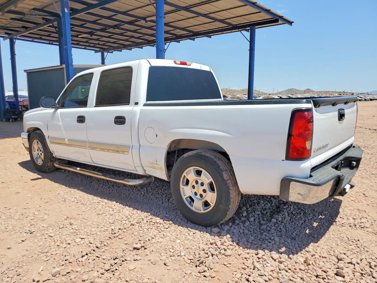 2006 Chevrolet Silverado C1500 White vin: 2GCEC13T261189675