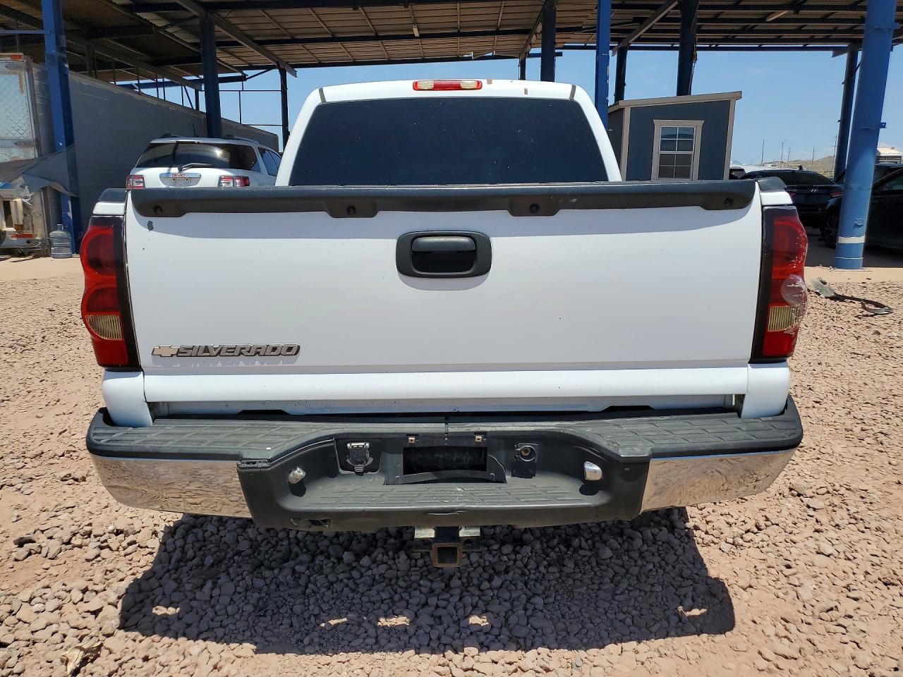 2006 Chevrolet Silverado C1500 White vin: 2GCEC13T261189675