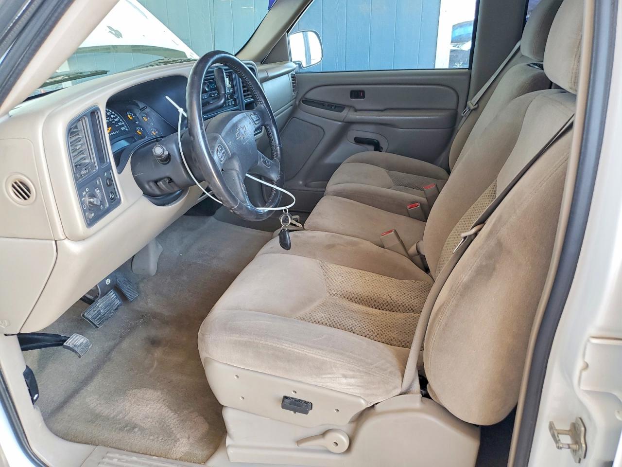 2006 Chevrolet Silverado C1500 White vin: 2GCEC13T261189675